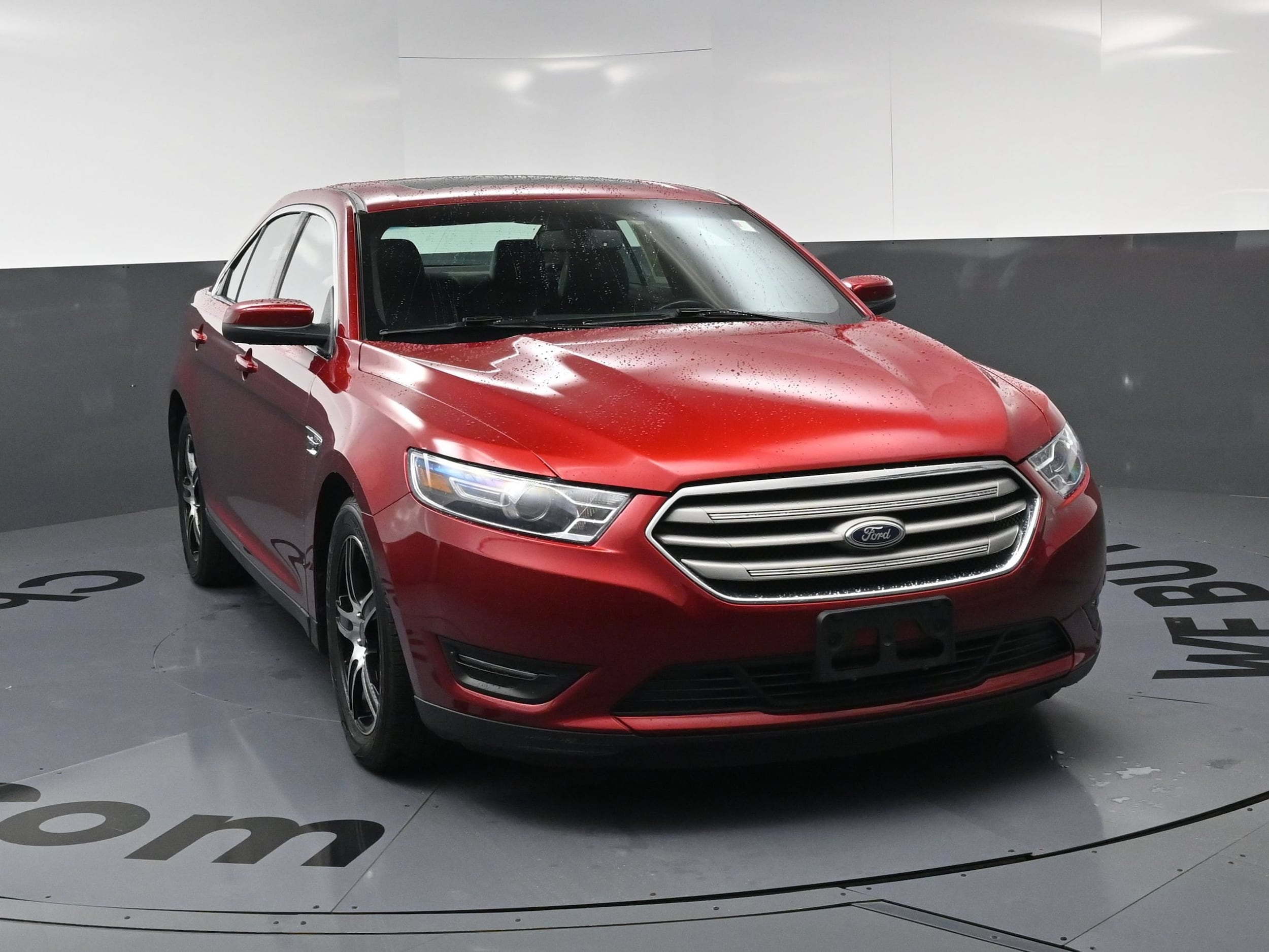 Ford Taurus SEL