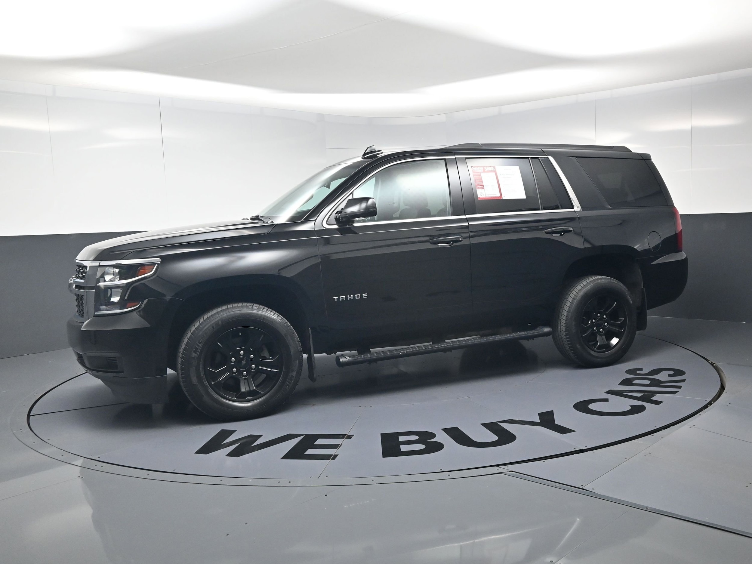 2019 Chevrolet Tahoe LS photo 5