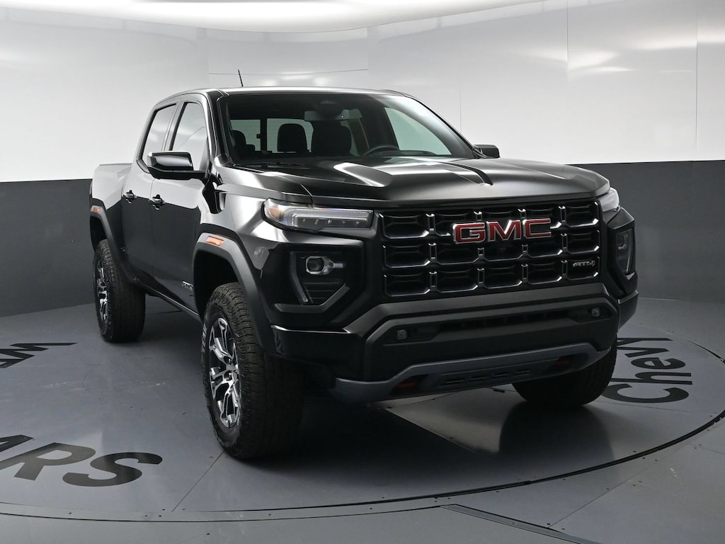 Used 2024 GMC Canyon 4WD AT4 Pickup