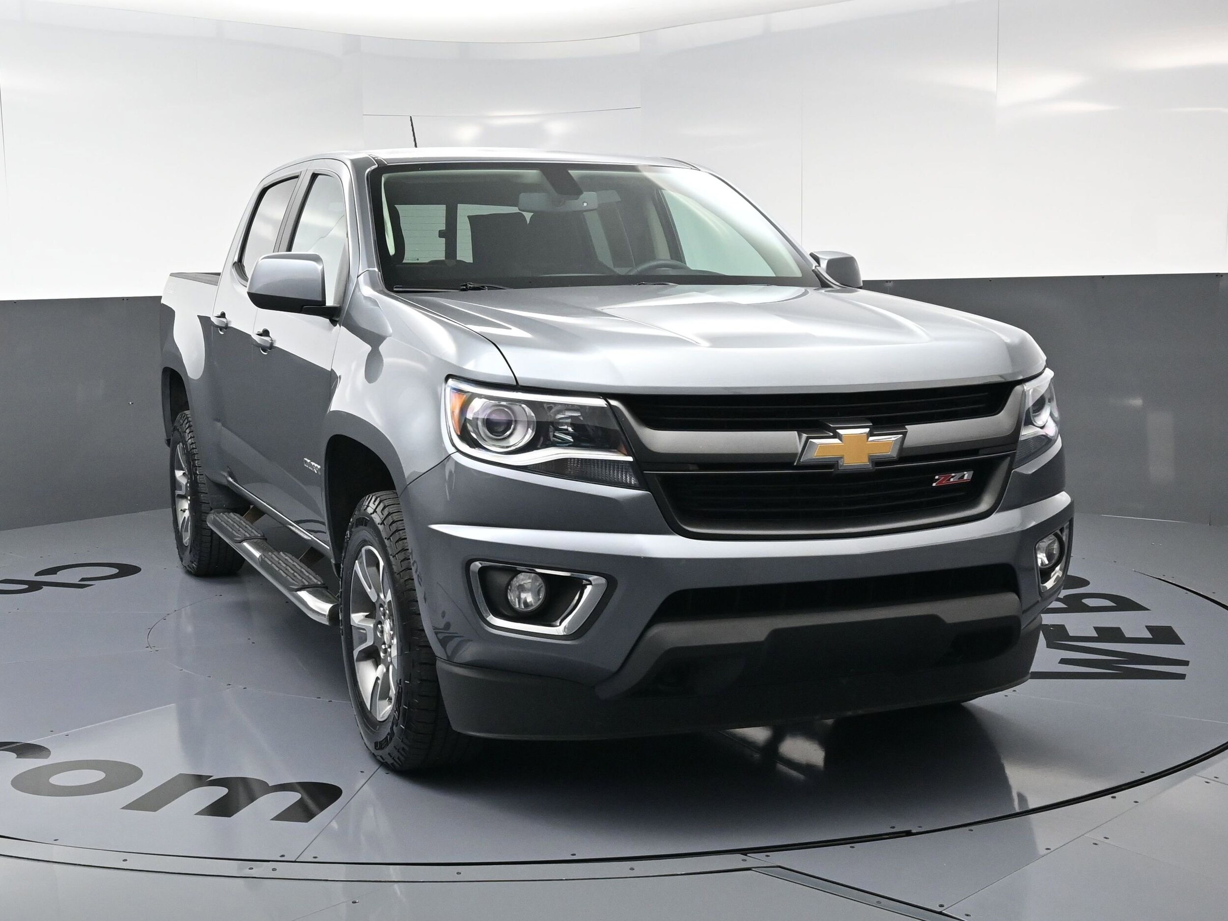 2020 Chevrolet Colorado Z71 photo 2