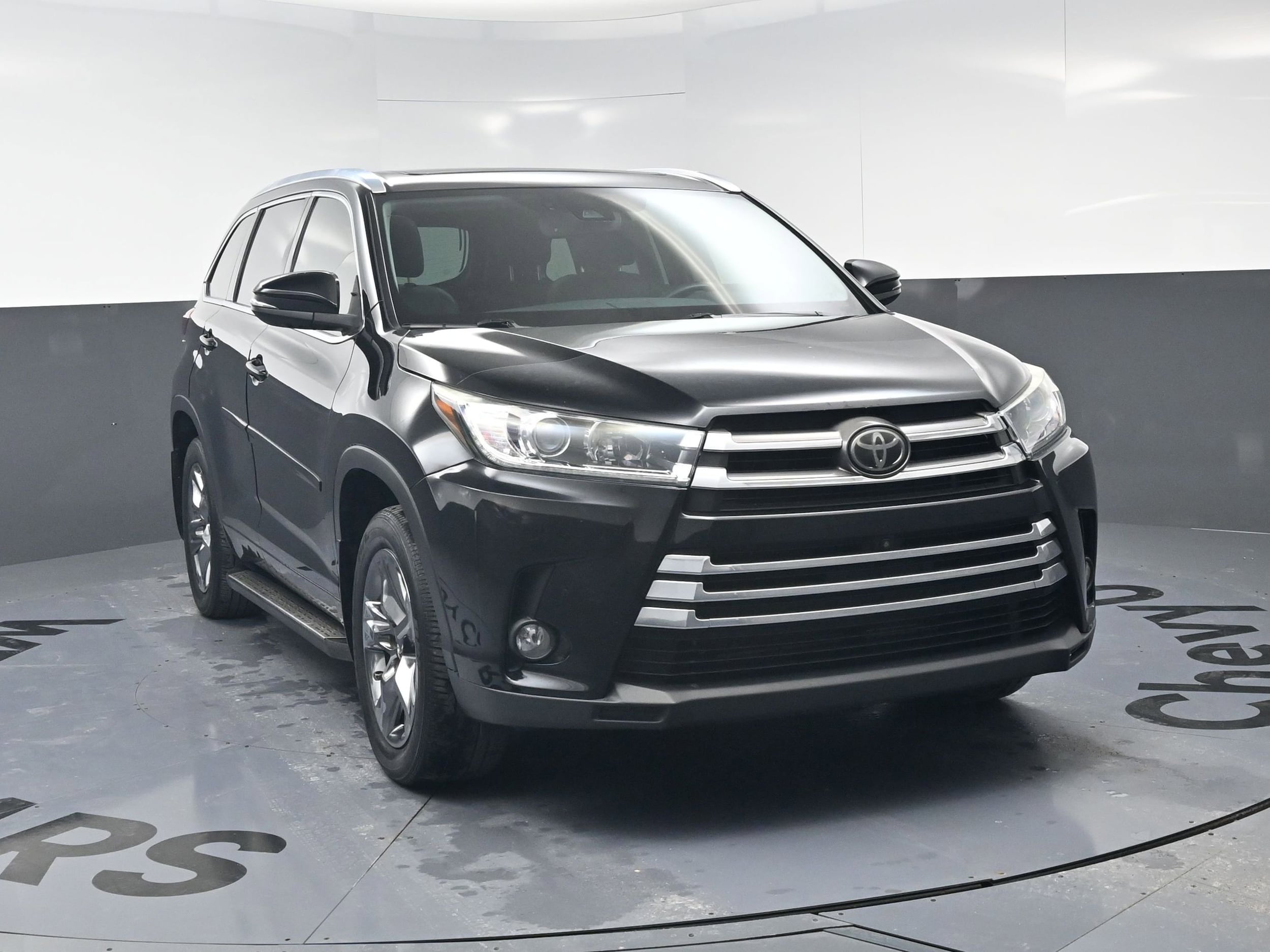 2018 Toyota Highlander Limited Platinum photo 2