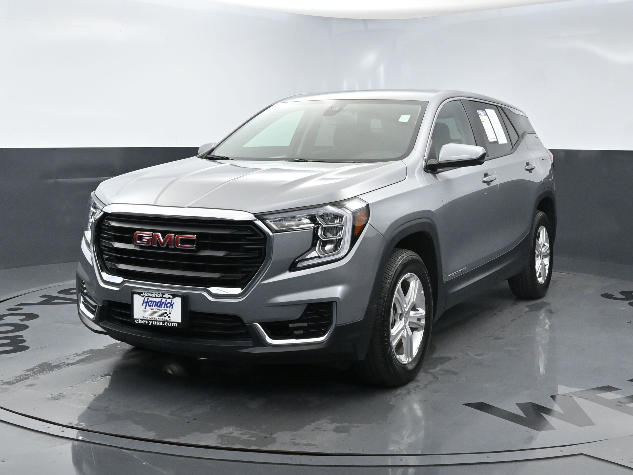 2024 Gmc Terrain SLE photo 3