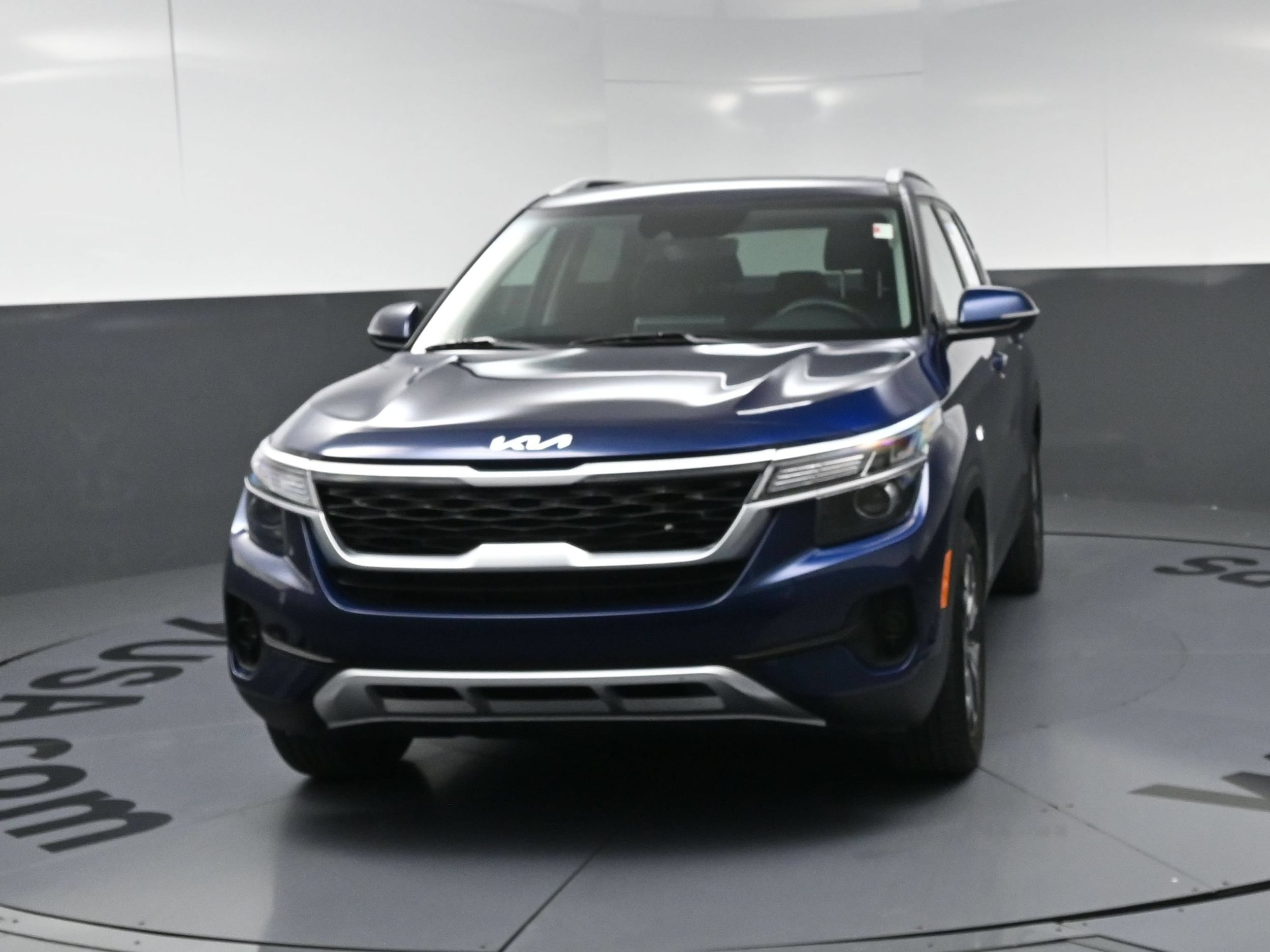 Kia Seltos EX