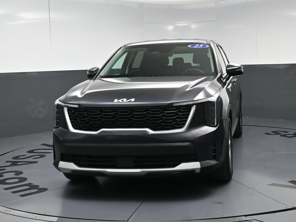 Used 2025 Kia Sorento LX SUV