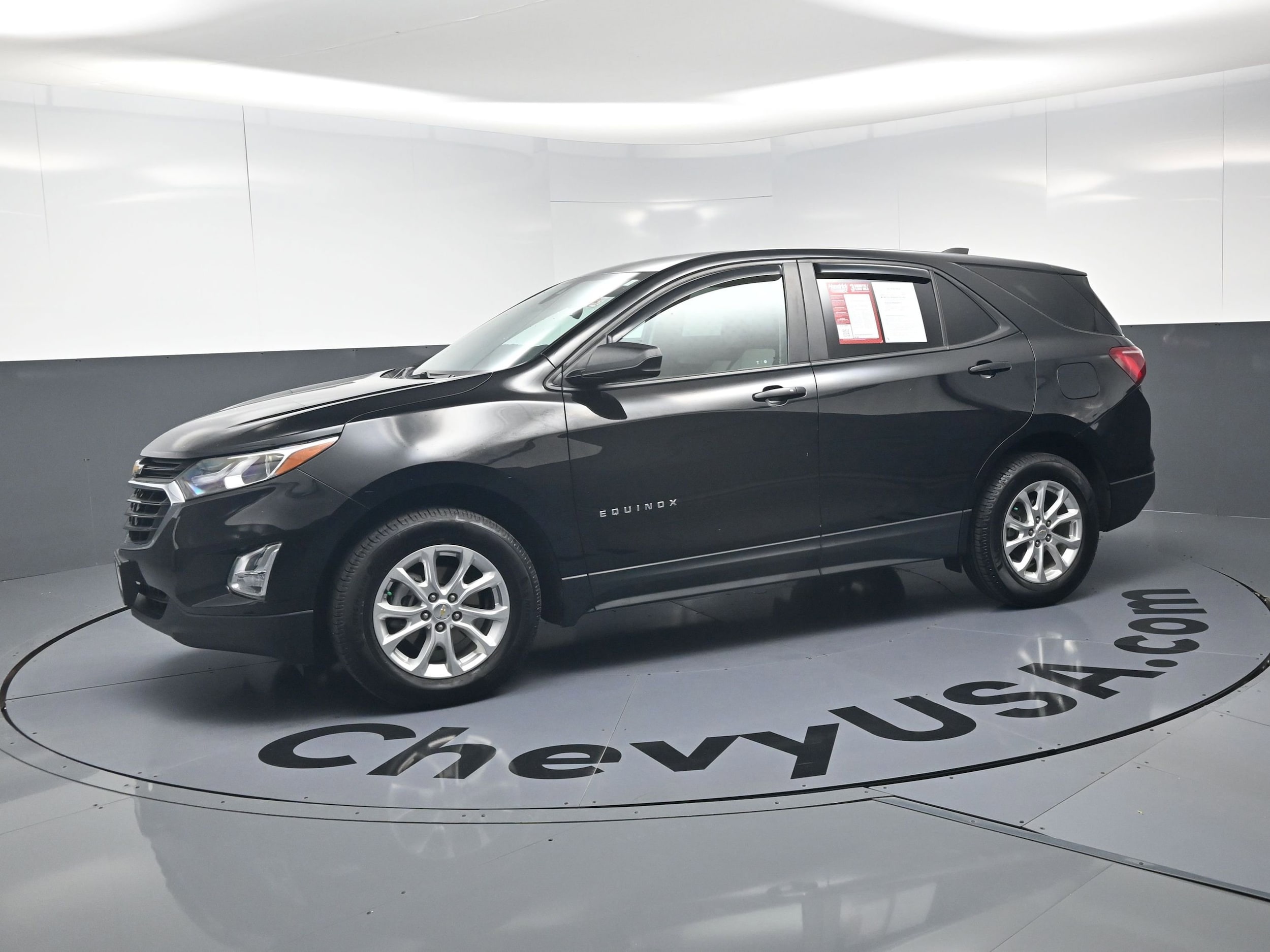 2020 Chevrolet Equinox LS photo 4