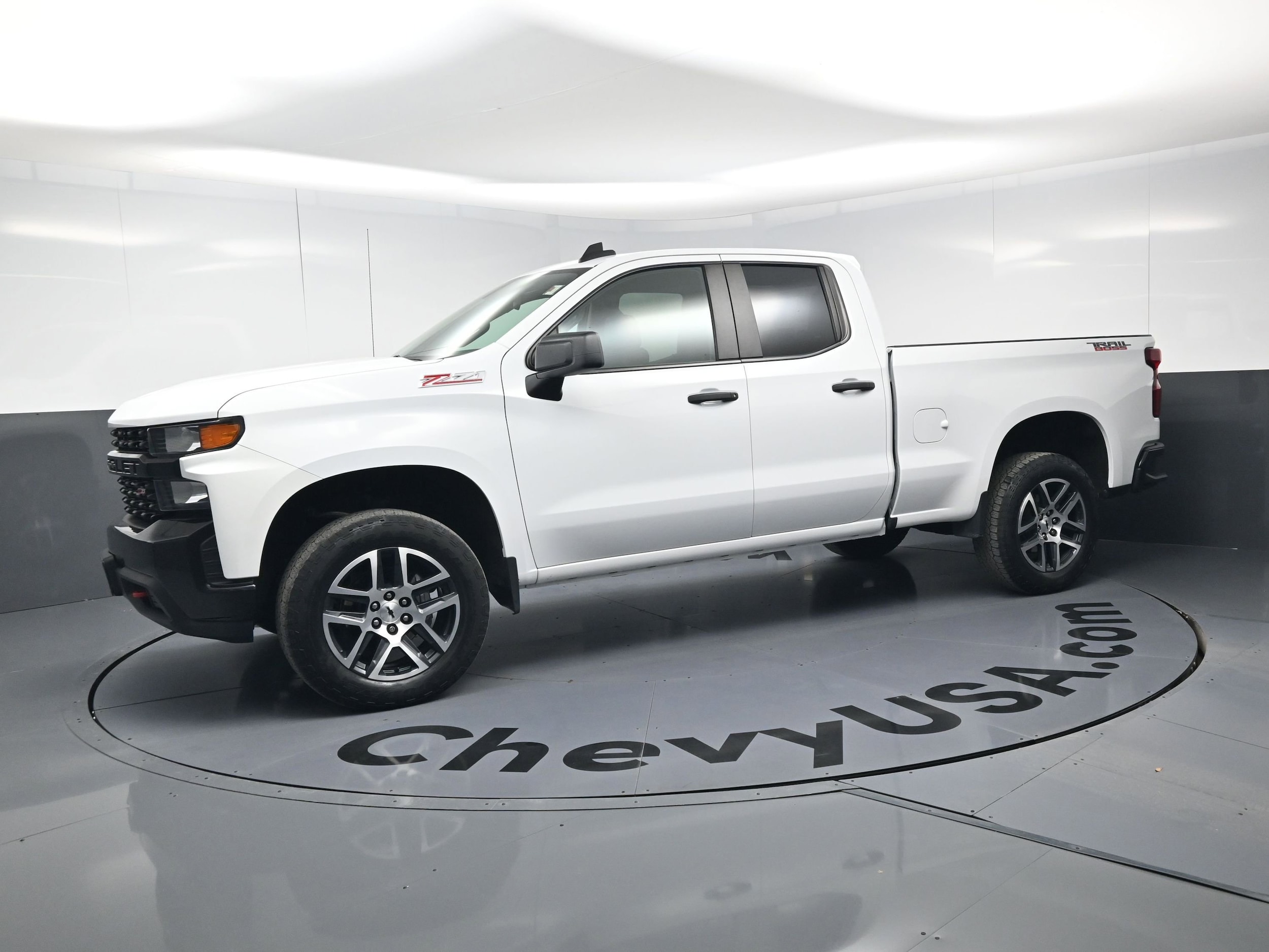 2019 Chevrolet Silverado 1500 Custom Trail Boss photo 4