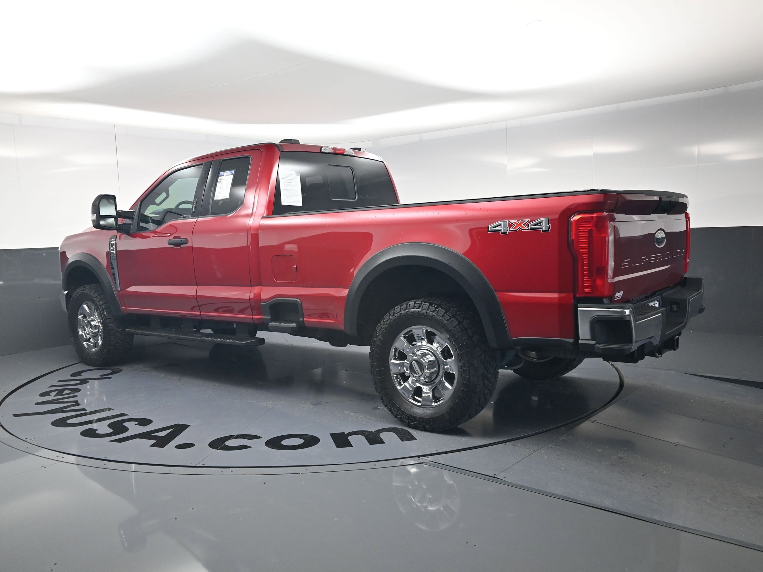 2024 Ford Super Duty F-250 SRW XLT photo 5