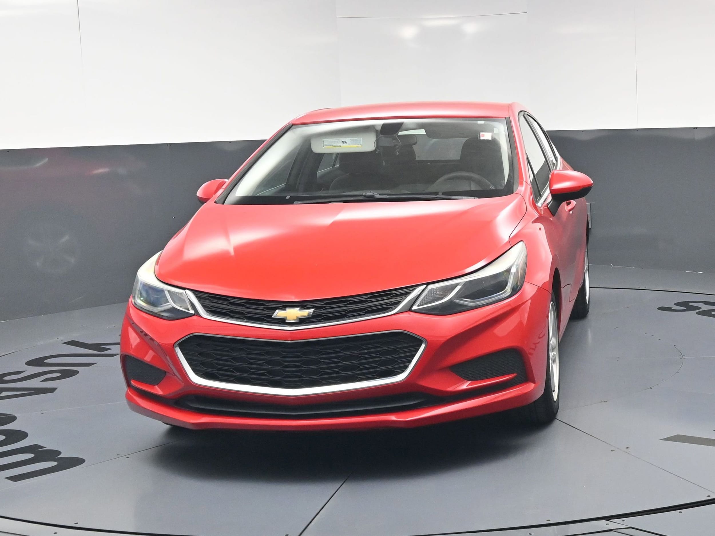 2018 Chevrolet Cruze LT photo 4