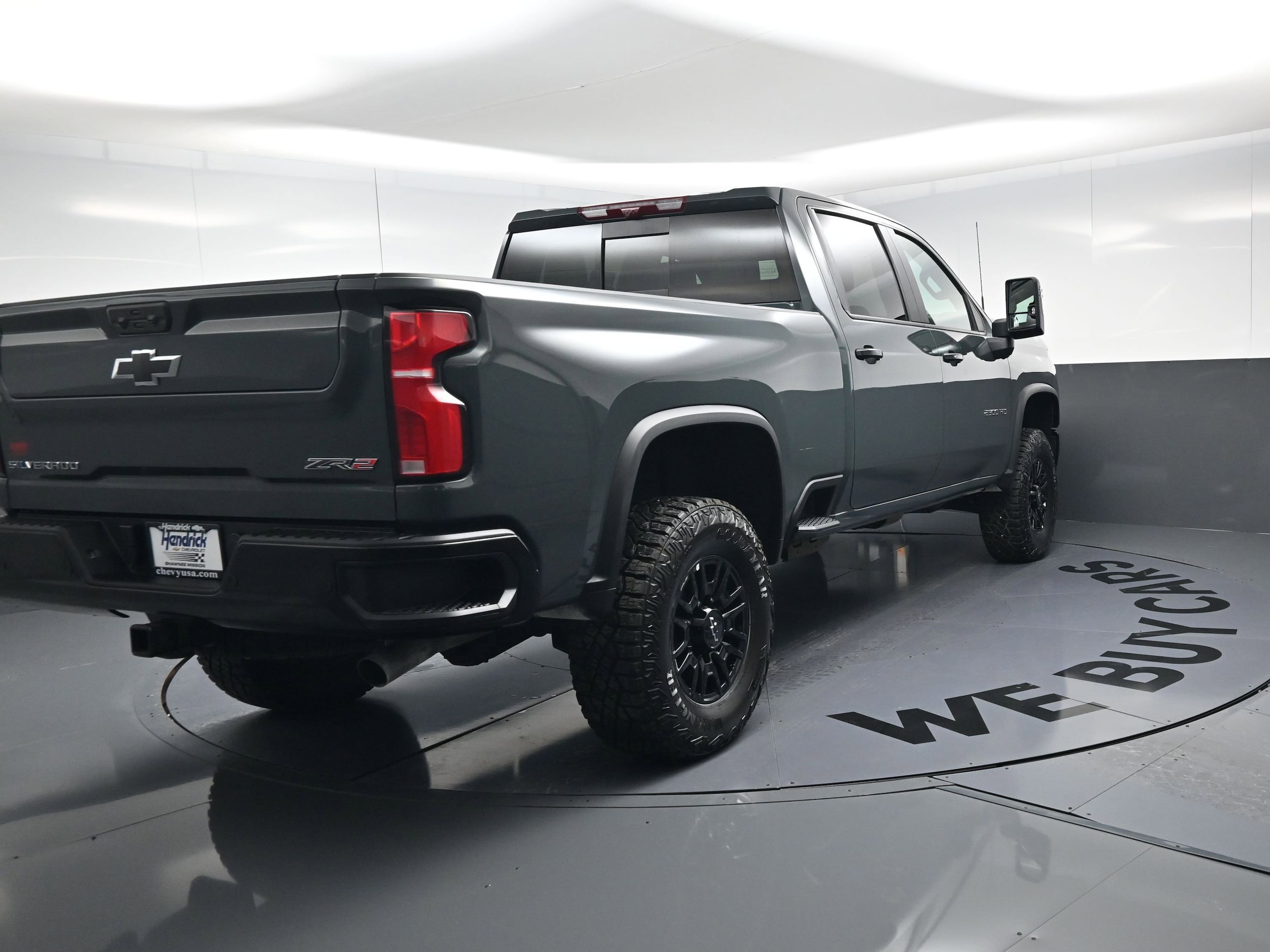 2026 Chevrolet Silverado 2500HD ZR2 photo 3