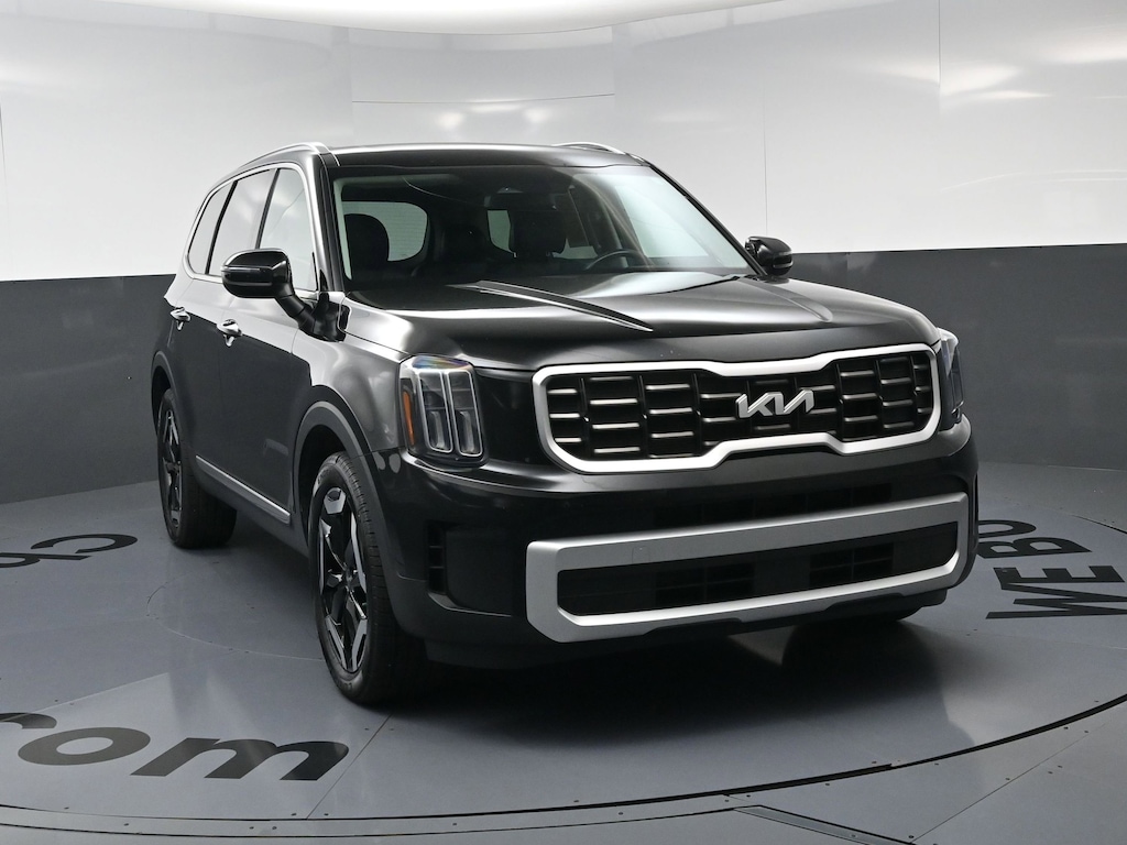 Used 2024 Kia Telluride S SUV
