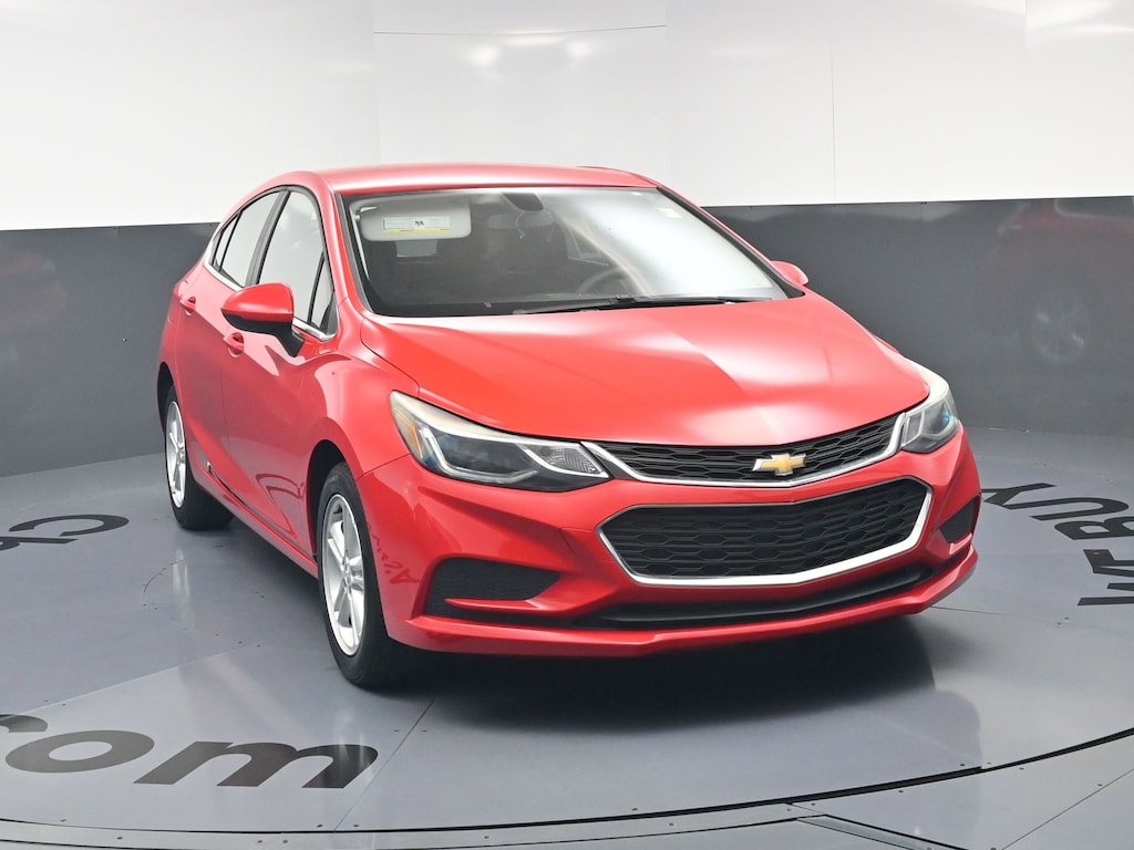 Used 2018 Chevrolet Cruze LT Hatchback