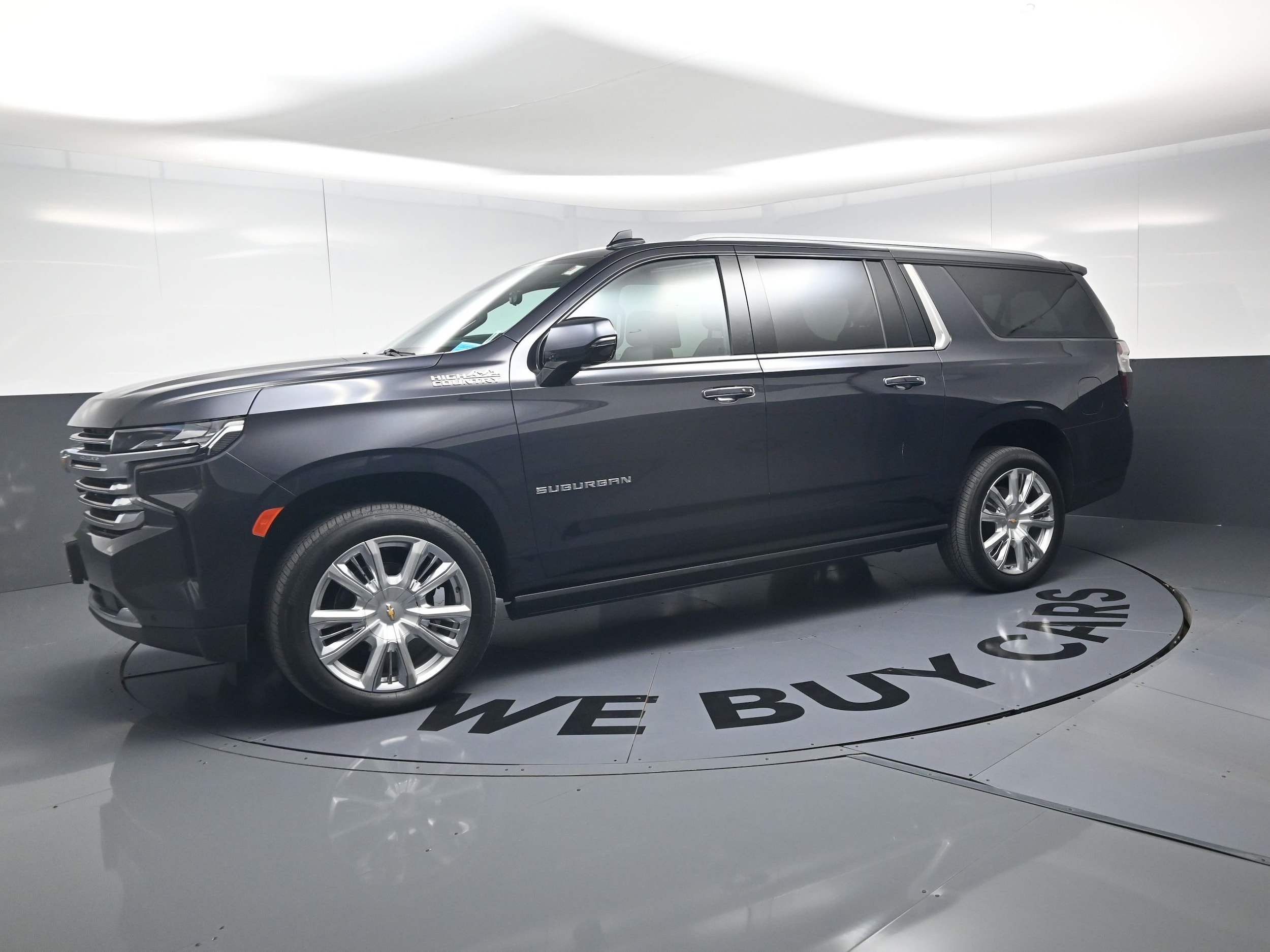 2023 Chevrolet Suburban High Country photo 5