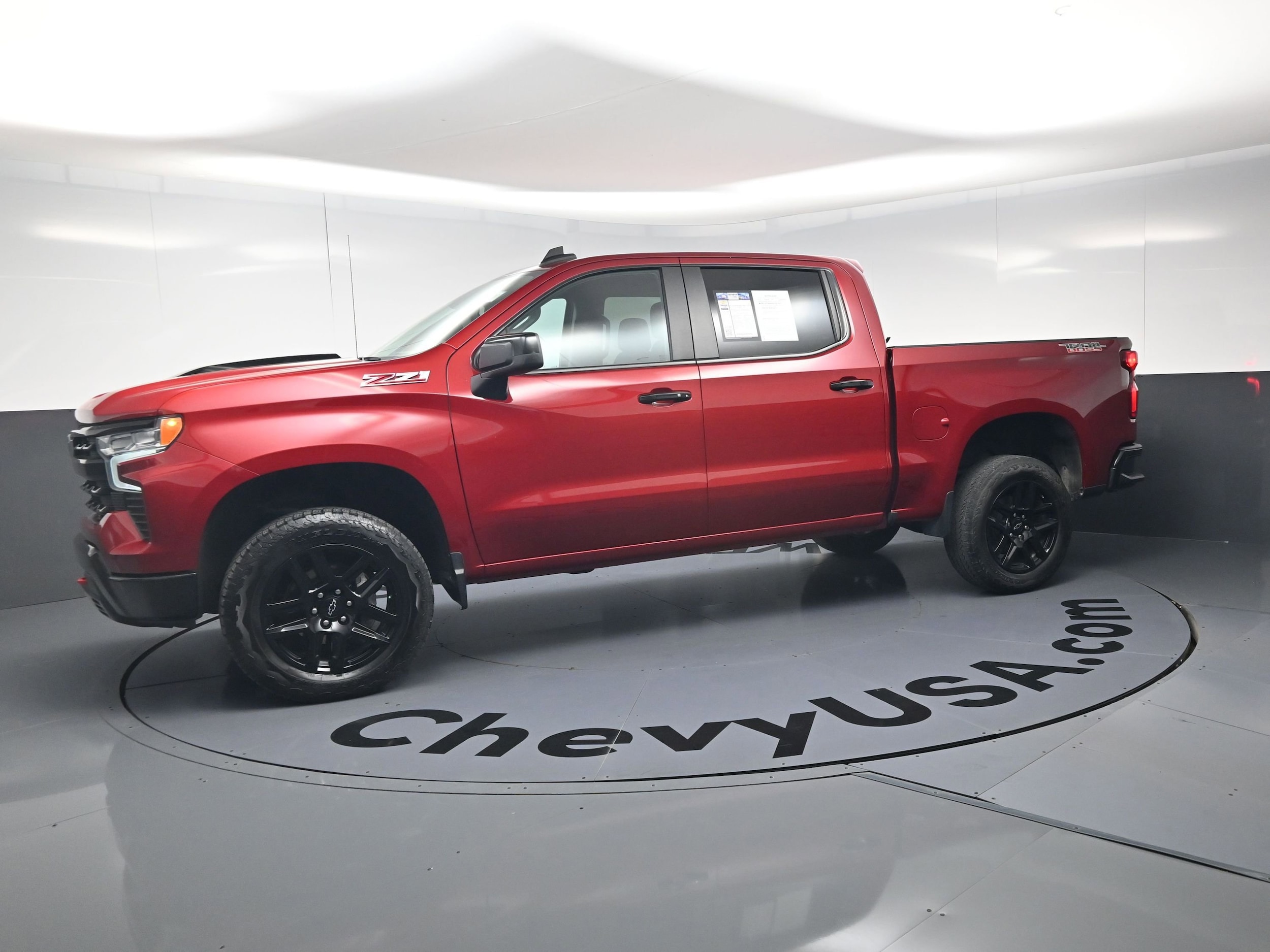 2023 Chevrolet Silverado 1500 LT Trail Boss photo 4
