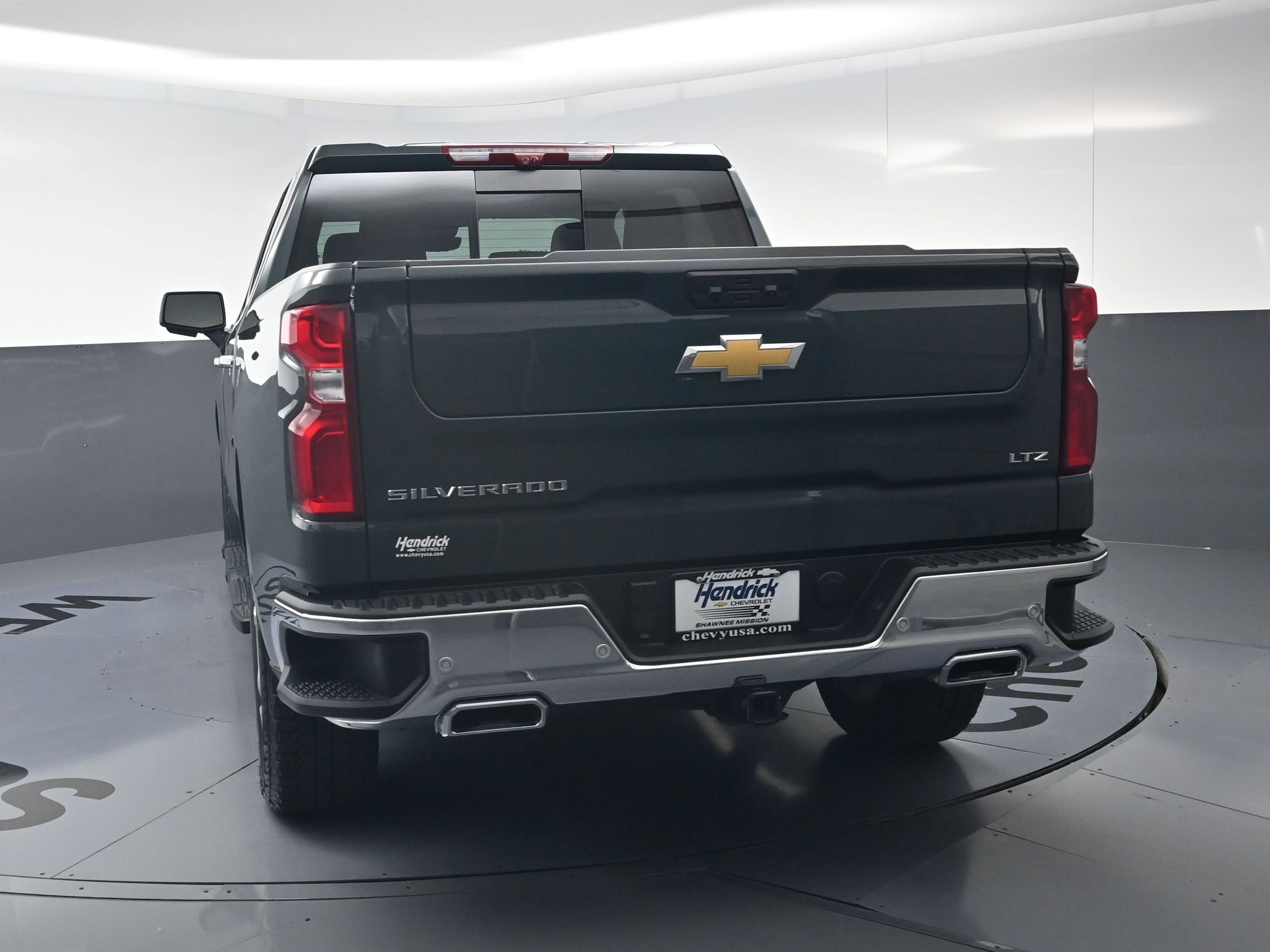 2025 Chevrolet Silverado 1500 LTZ photo 6