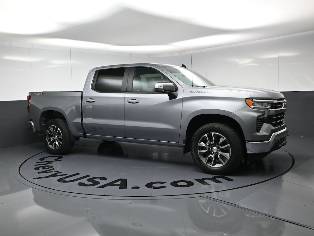 Used 2024 Chevrolet Silverado 1500 LT Pickup