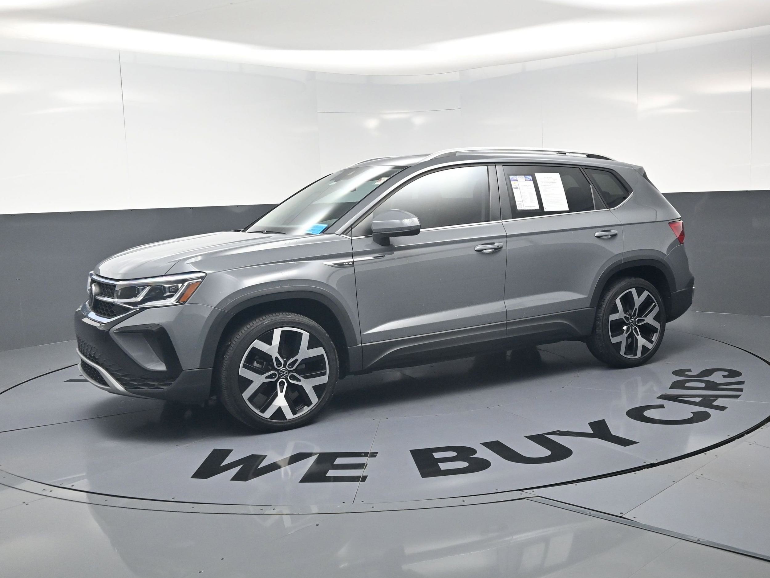 2022 Volkswagen Taos SEL photo 5