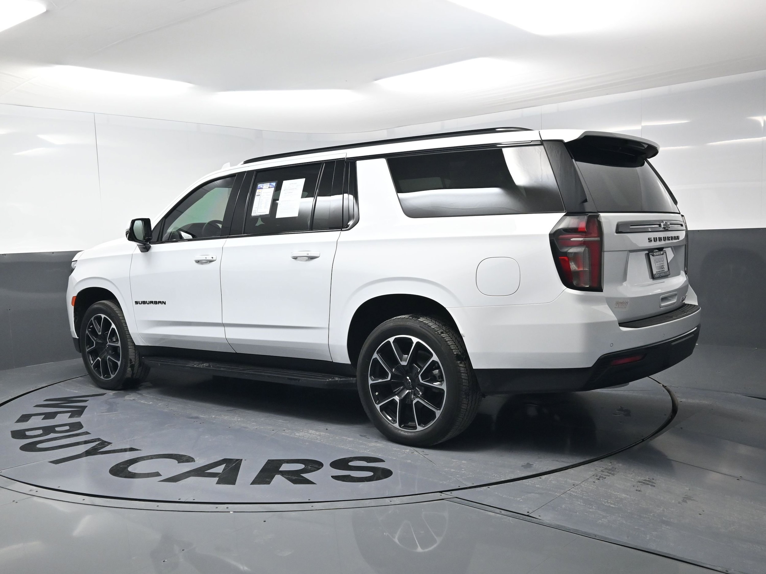 2023 Chevrolet Suburban RST photo 5