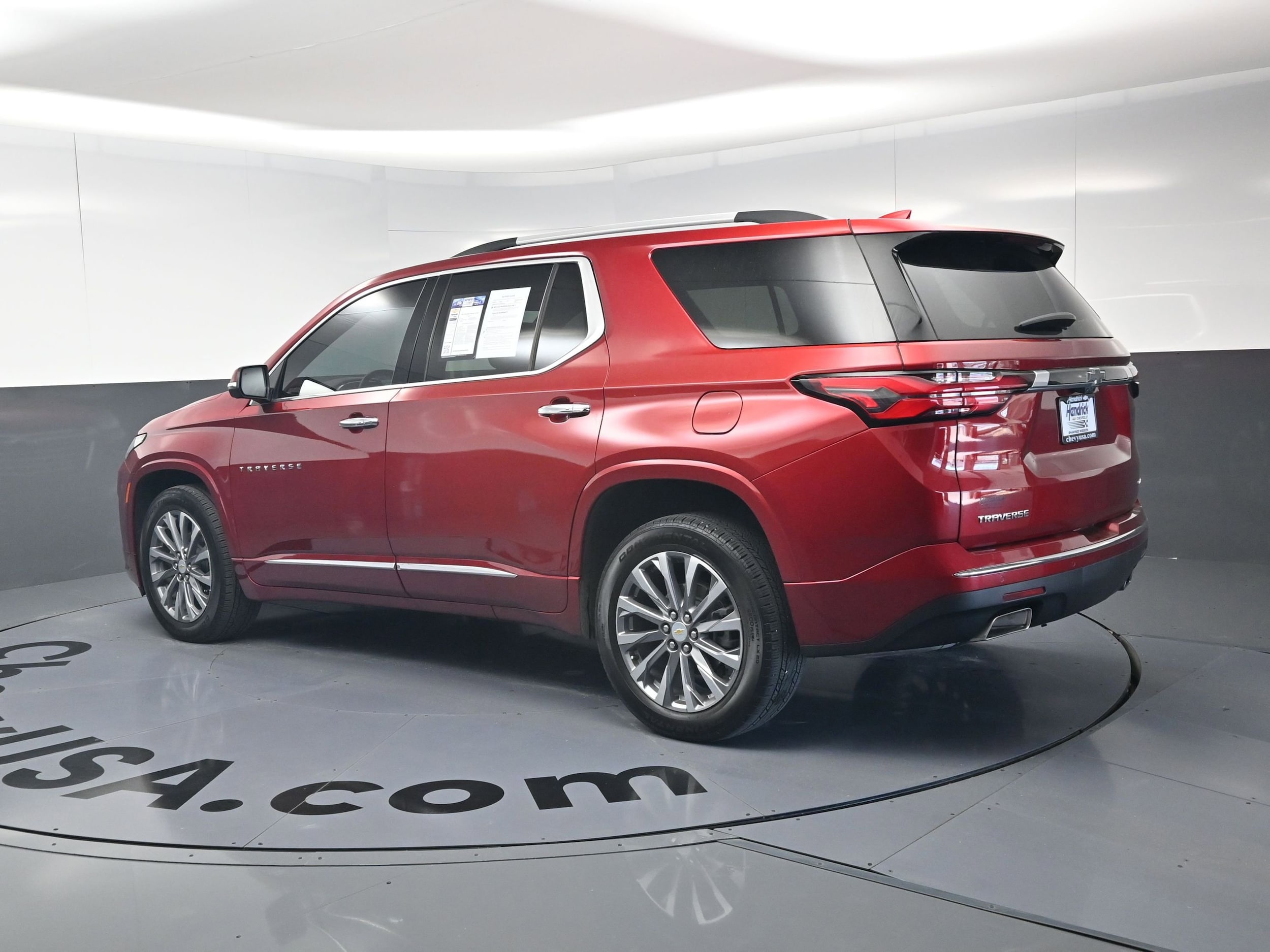 2023 Chevrolet Traverse Premier photo 5