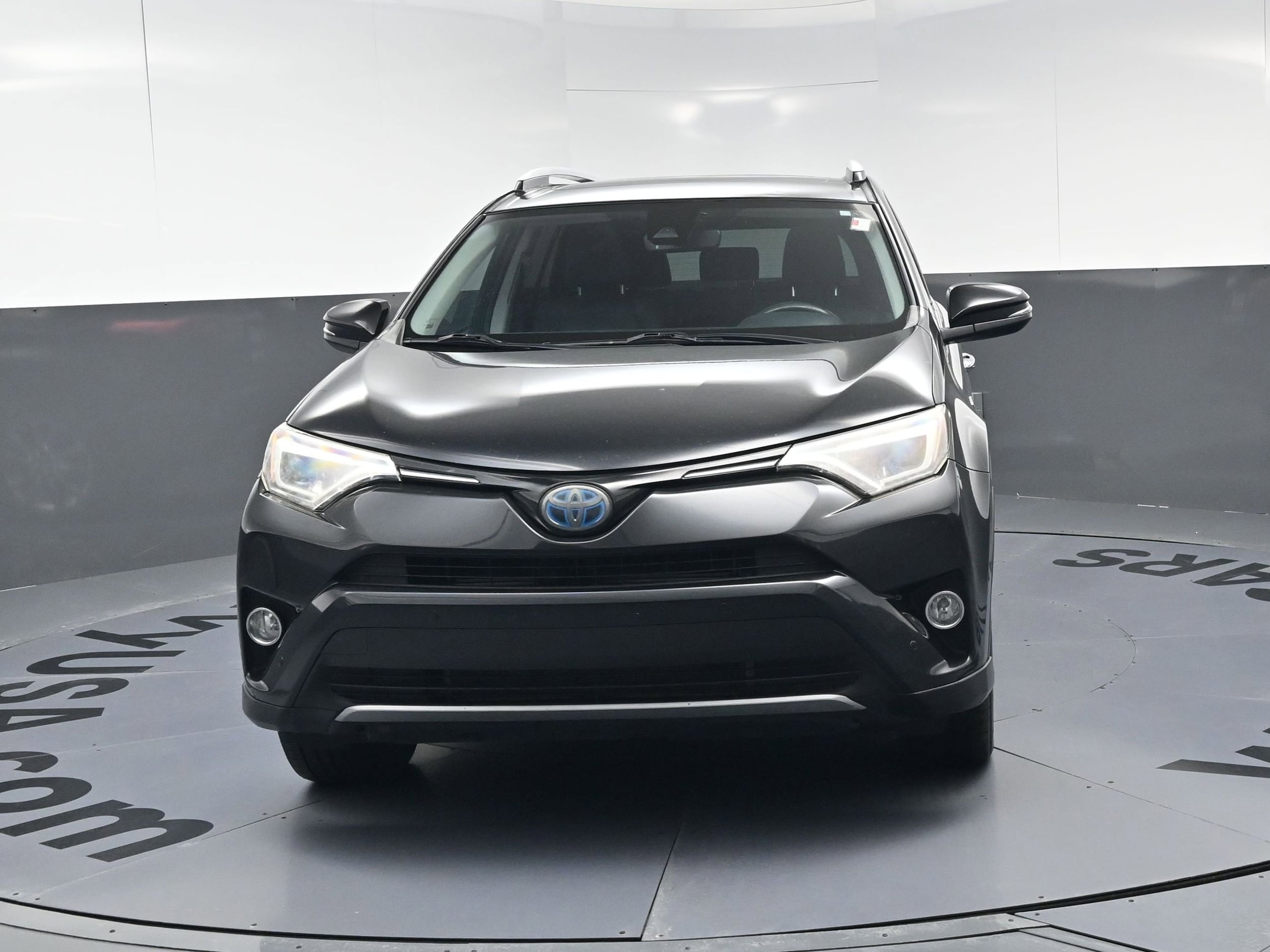 2016 Toyota RAV4 Hybrid Limited photo 4