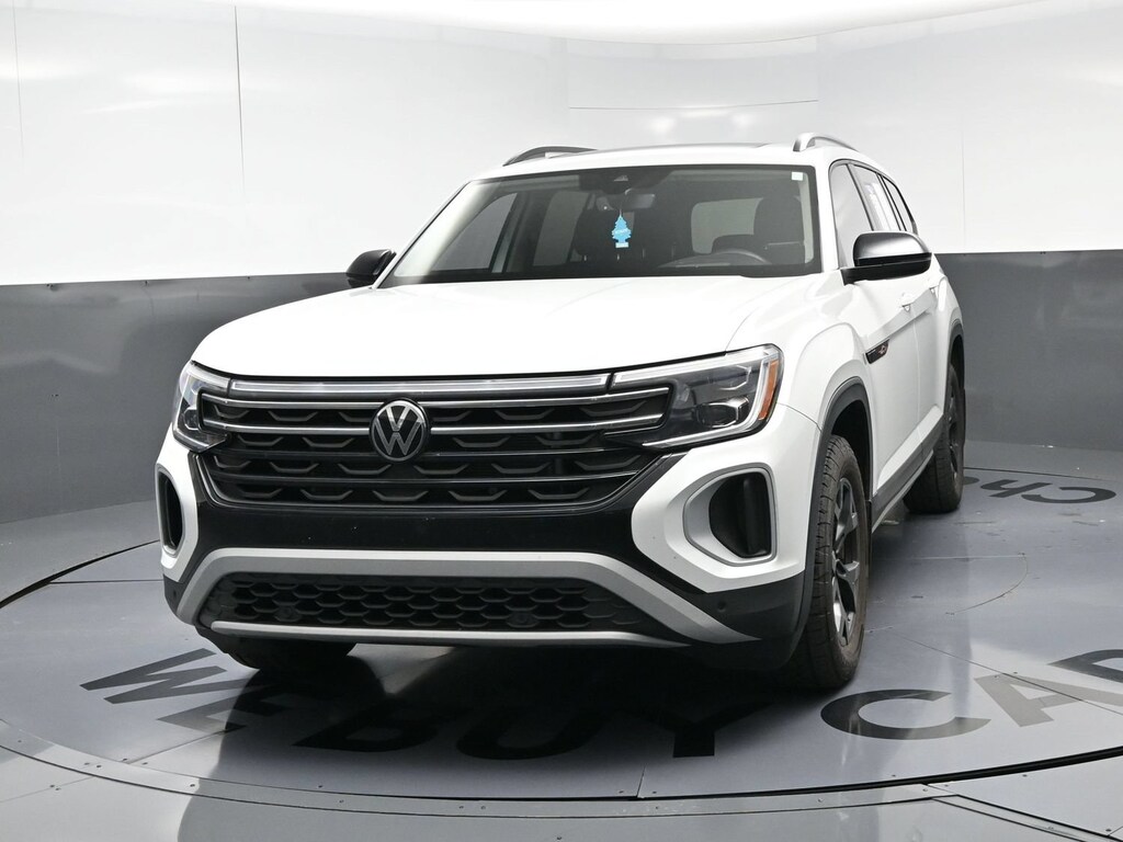 Used 2024 Volkswagen Atlas 2.0T Peak Edition SEL SUV