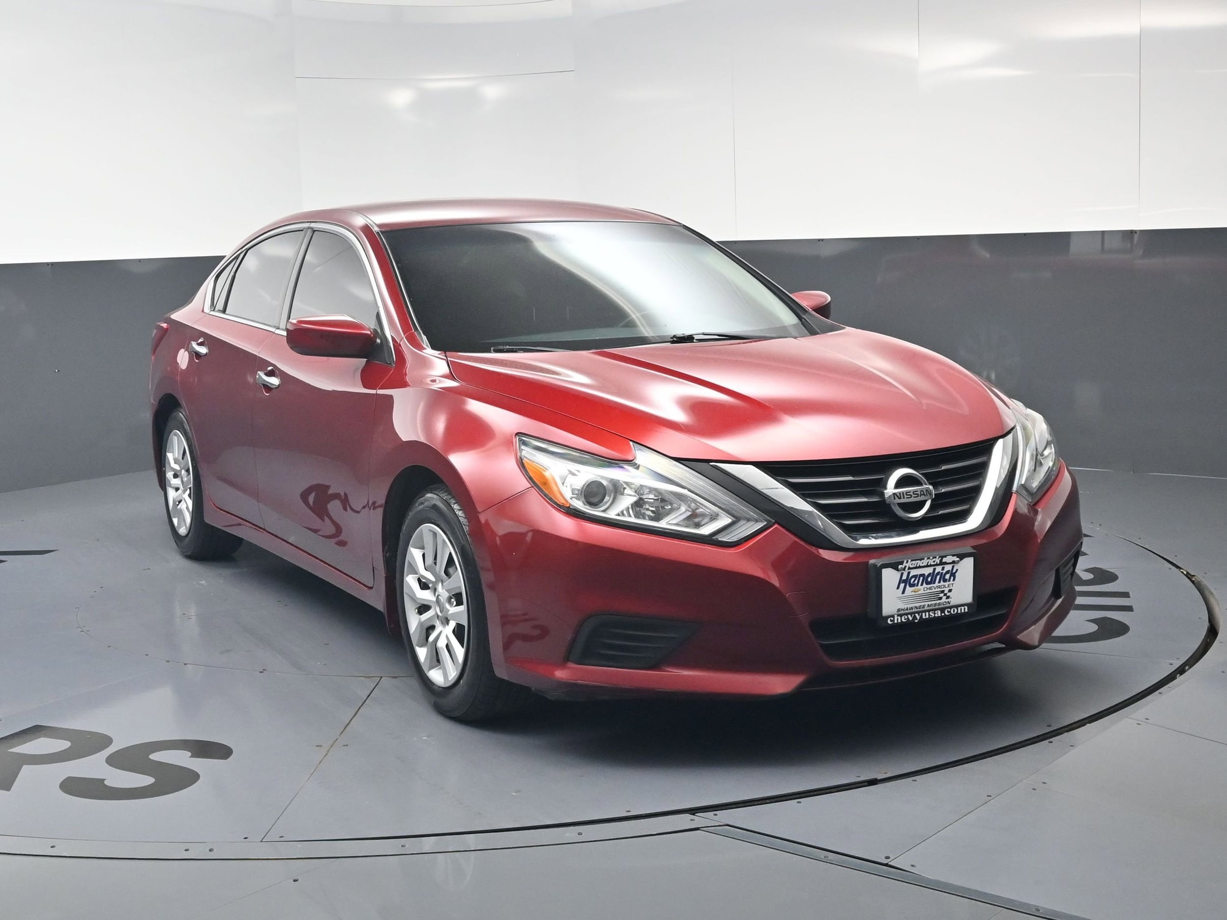2017 Nissan Altima 2.5 S photo 2