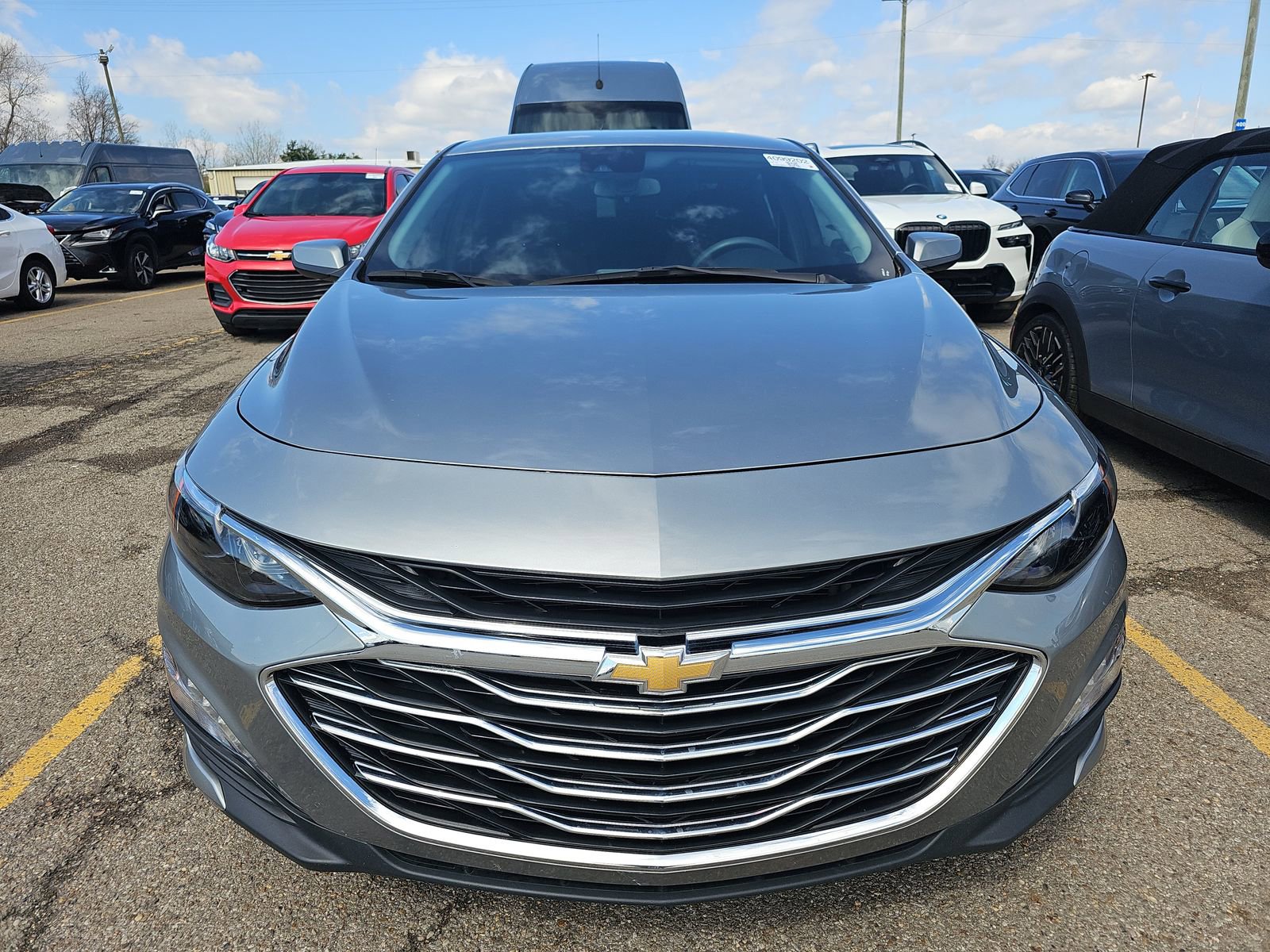 2024 Chevrolet Malibu LT photo 2