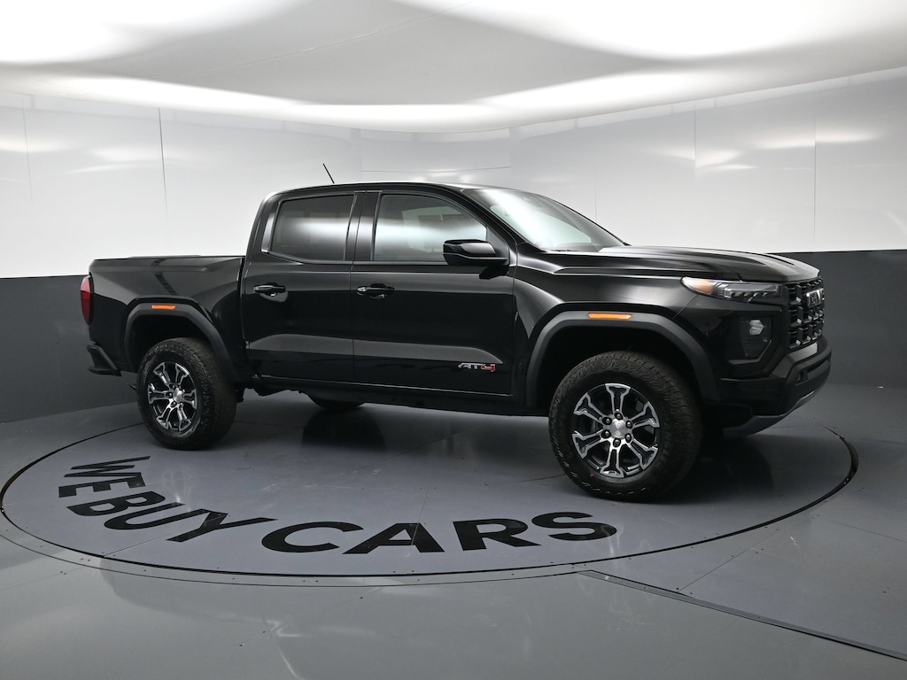 Used 2024 GMC Canyon 4WD AT4 Pickup