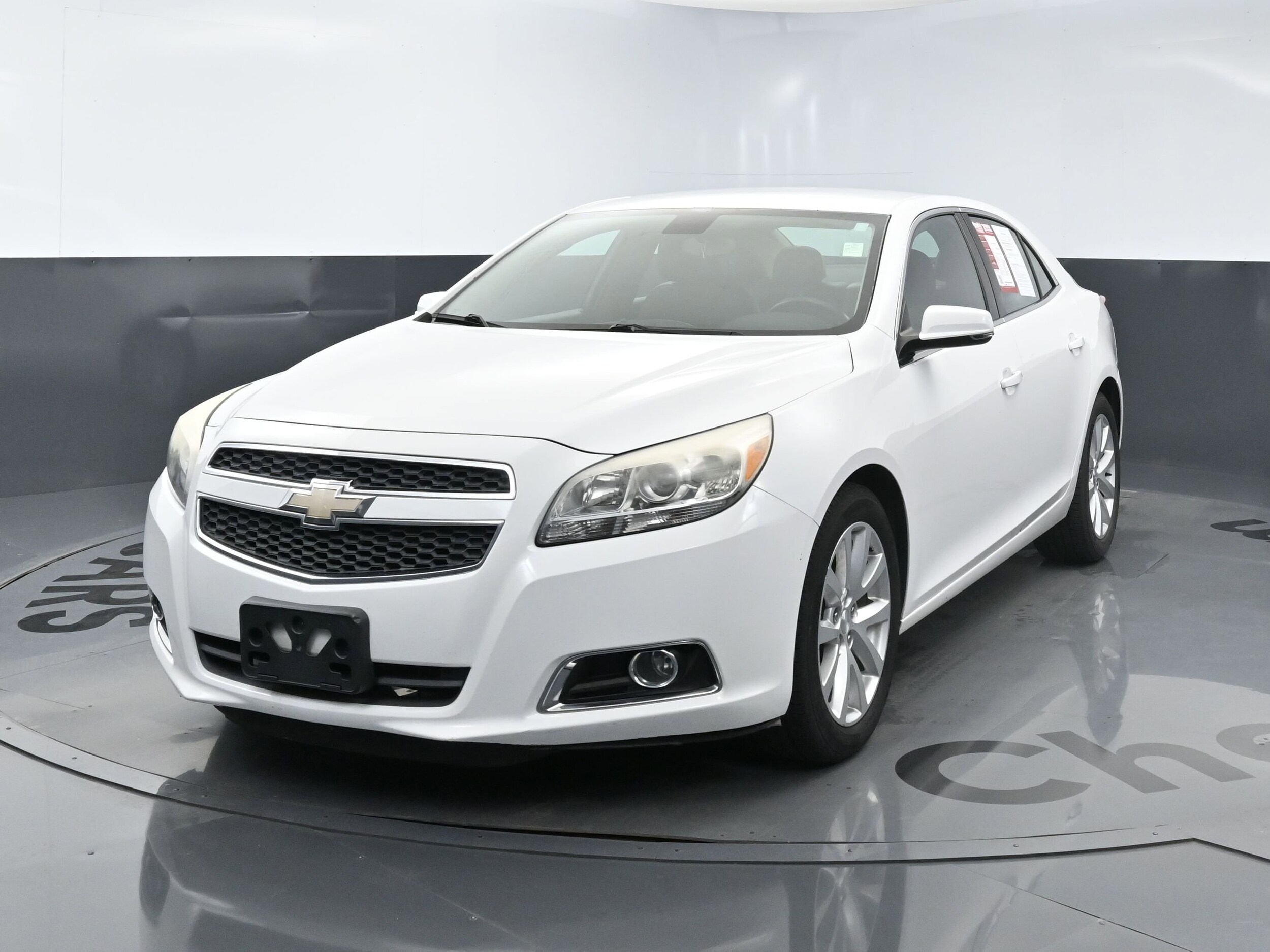 2013 Chevrolet Malibu 2LT photo 3