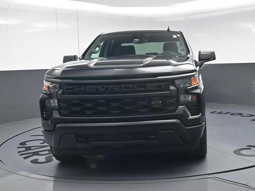 Used 2025 Chevrolet Silverado 1500 Custom Pickup