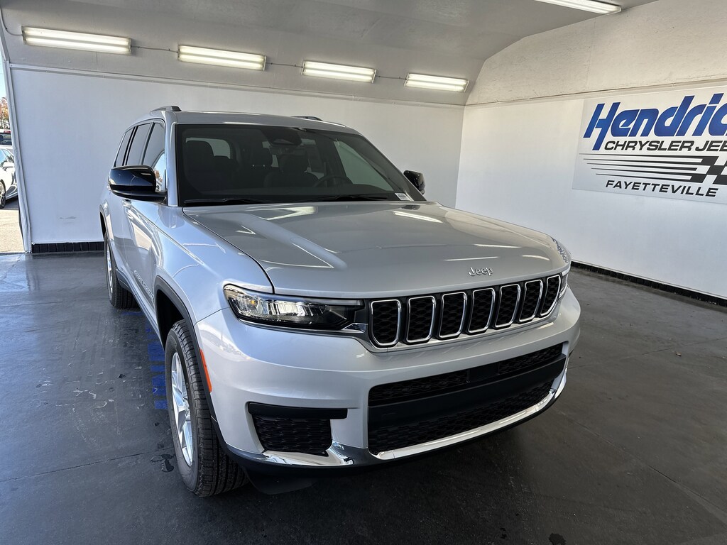New 2025 Jeep Grand Cherokee L Laredo X SUV