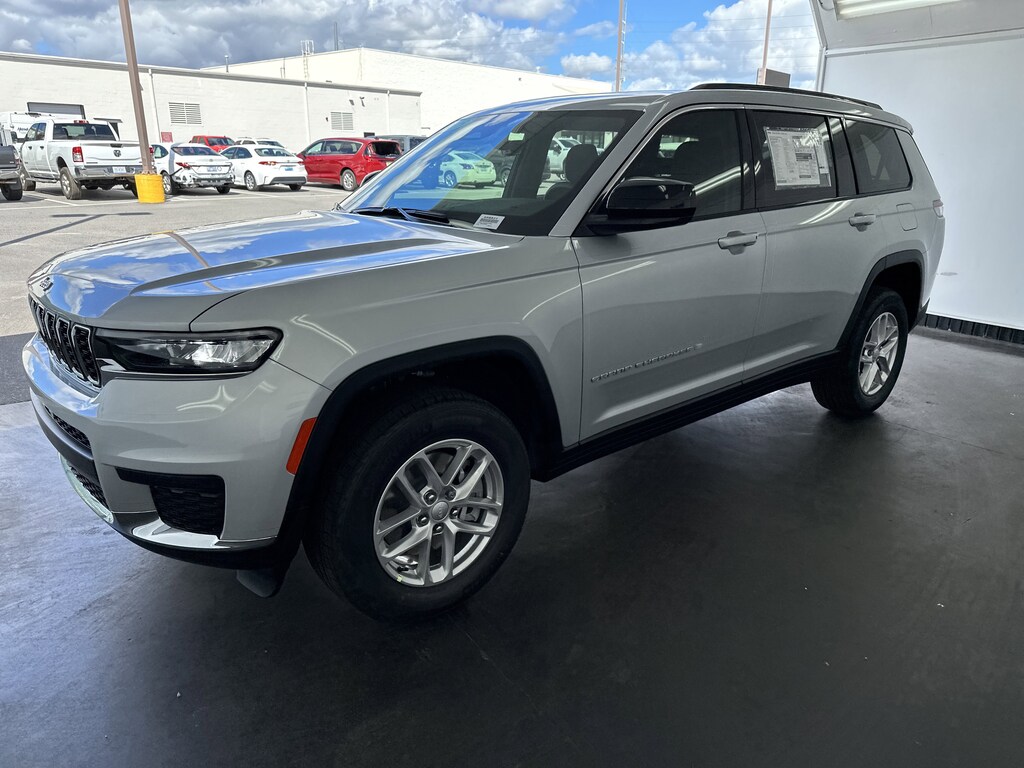New 2025 Jeep Grand Cherokee L Laredo X SUV
