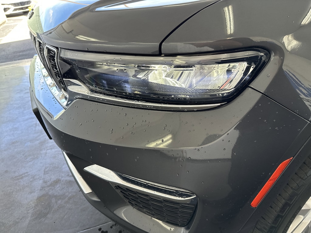 Used 2022 Jeep Grand Cherokee Limited SUV