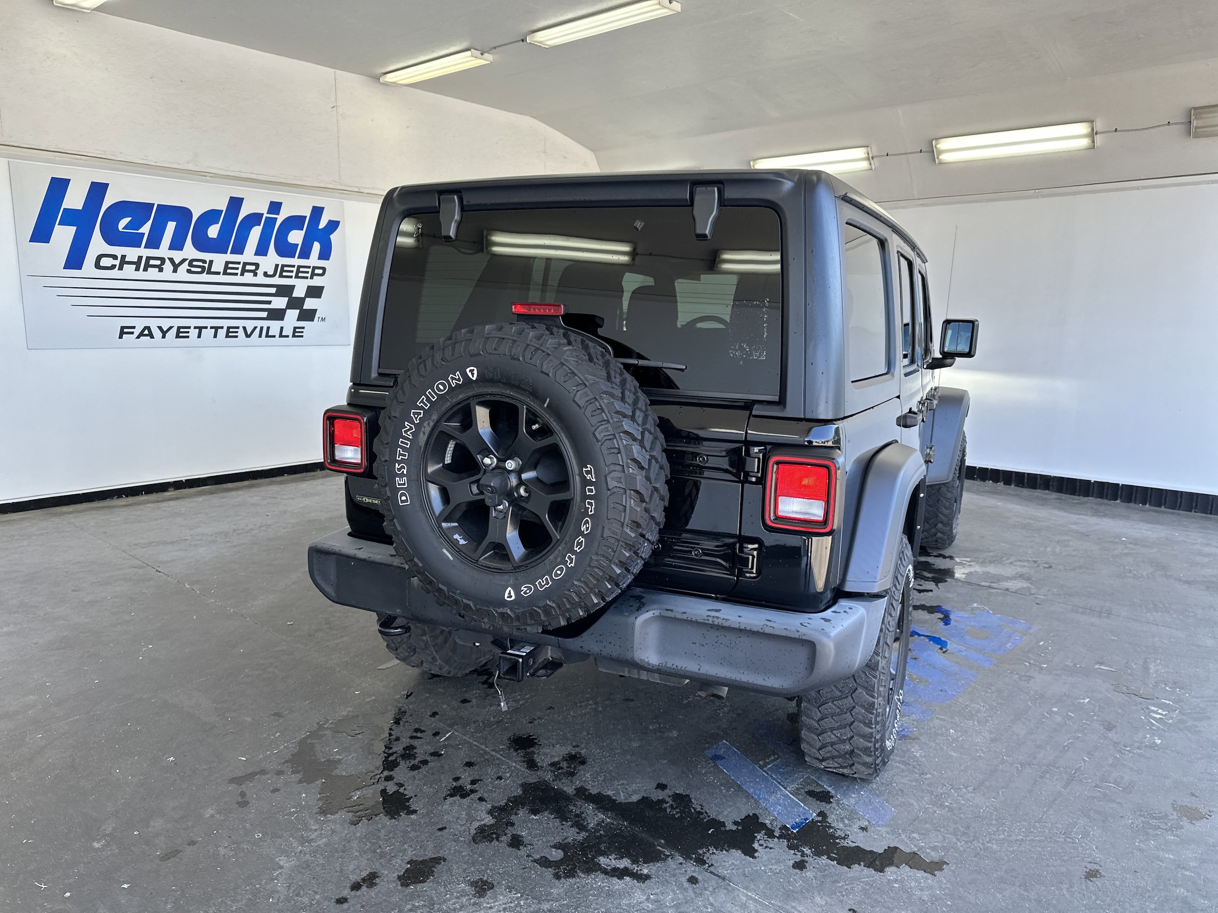 2022 Jeep Wrangler Unlimited Willys photo 6