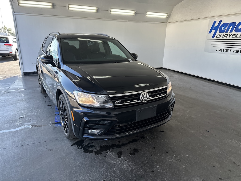 Used 2020 Volkswagen Tiguan SE R-Line Black SUV