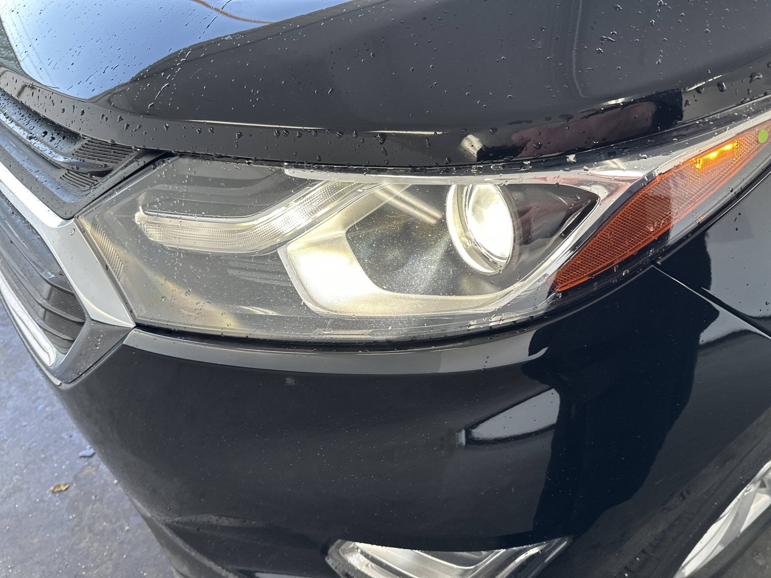 2019 Chevrolet Equinox LT photo 4