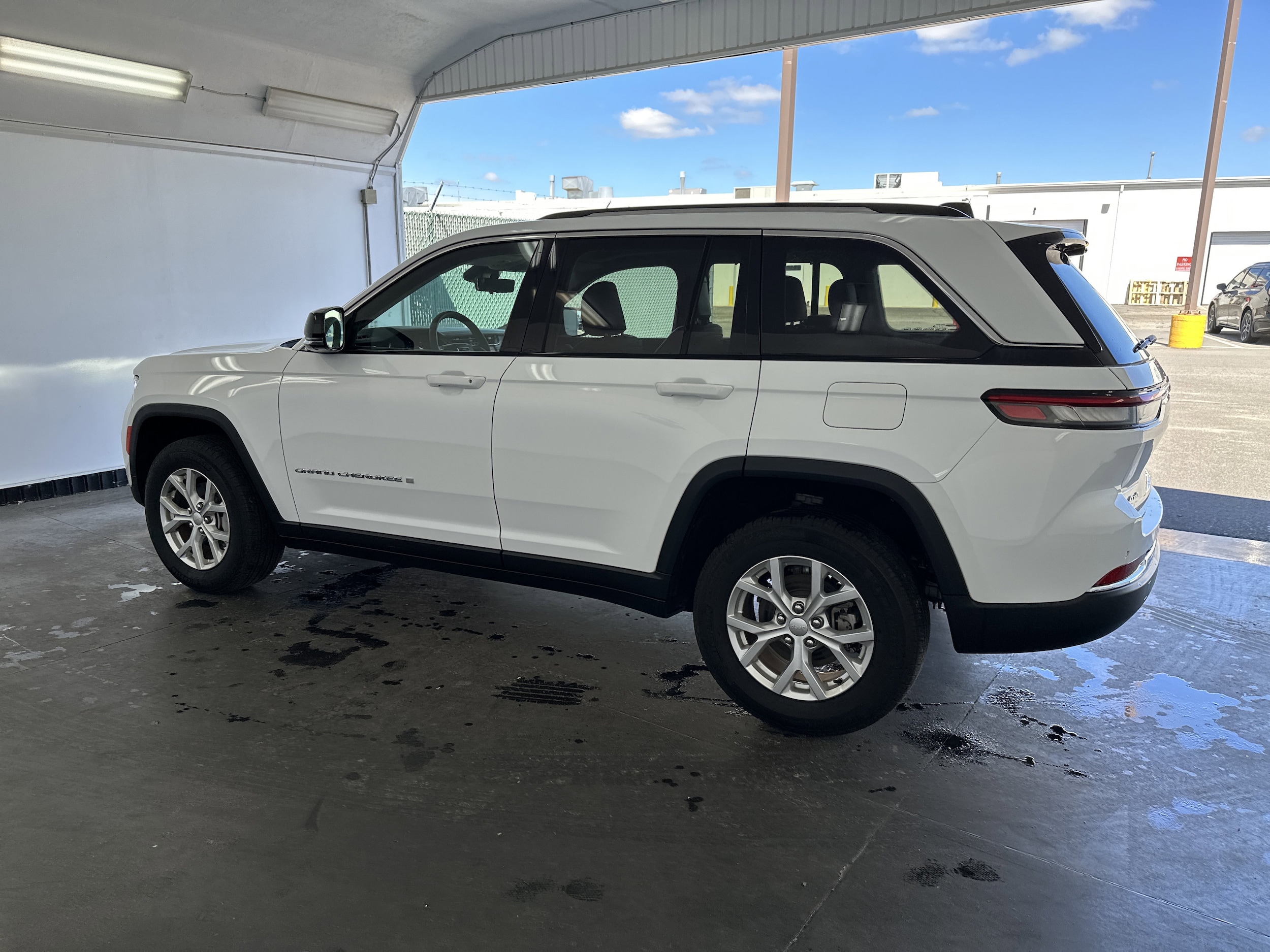 2024 Jeep Grand Cherokee Limited photo 4