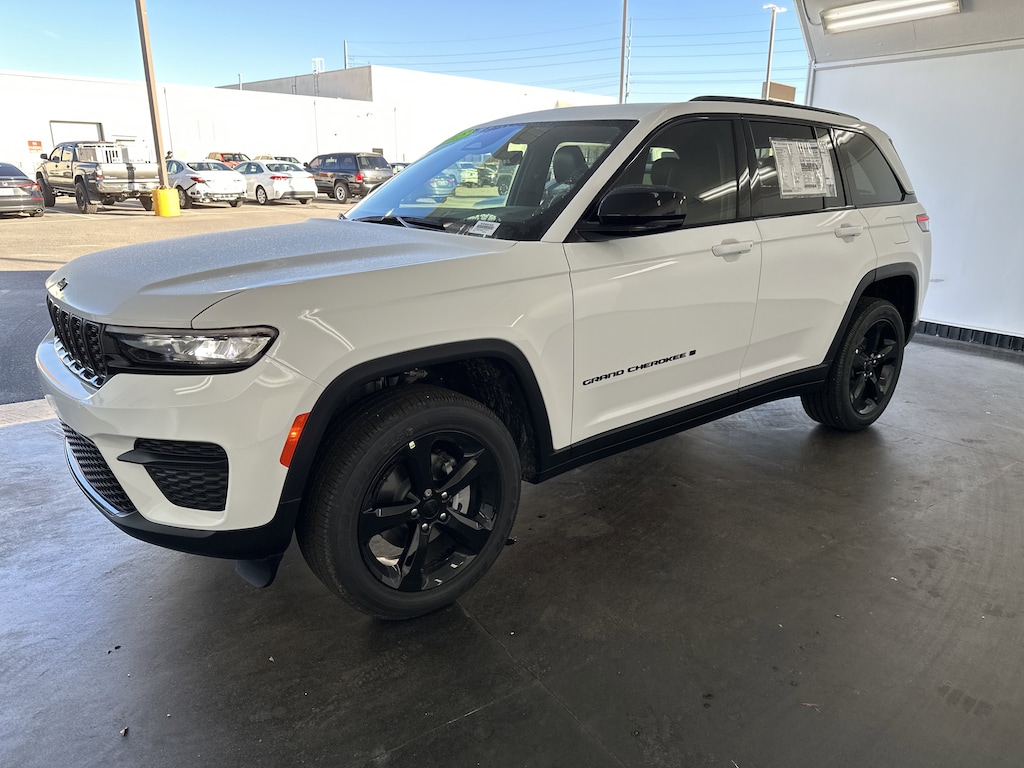 New 2025 Jeep Grand Cherokee Altitude X SUV