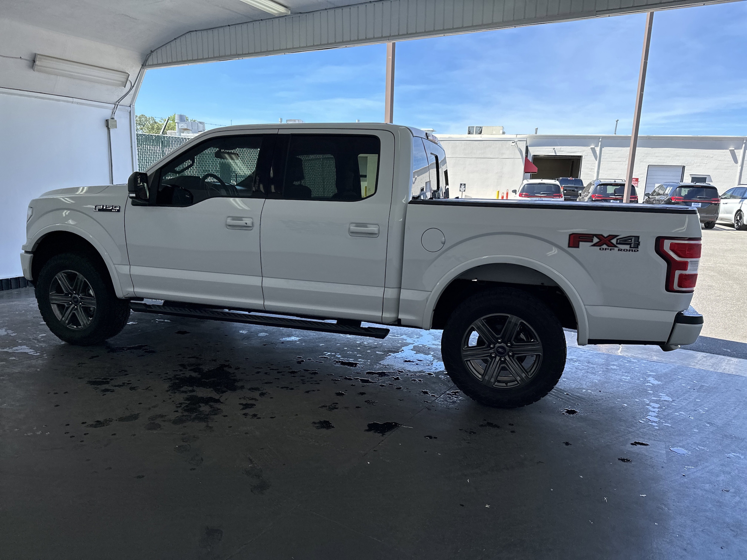 2020 Ford F-150 XLT photo 2