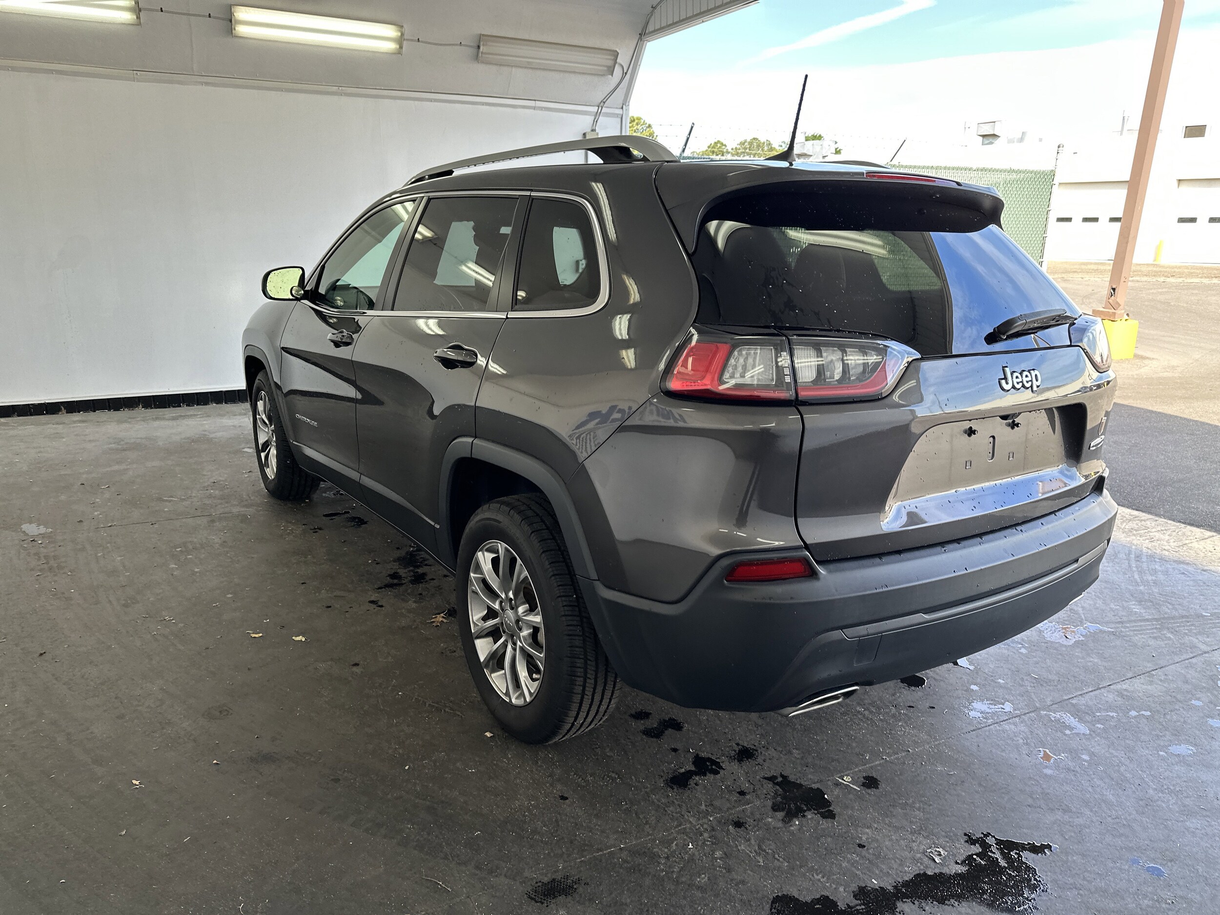2019 Jeep Cherokee Latitude Plus photo 6