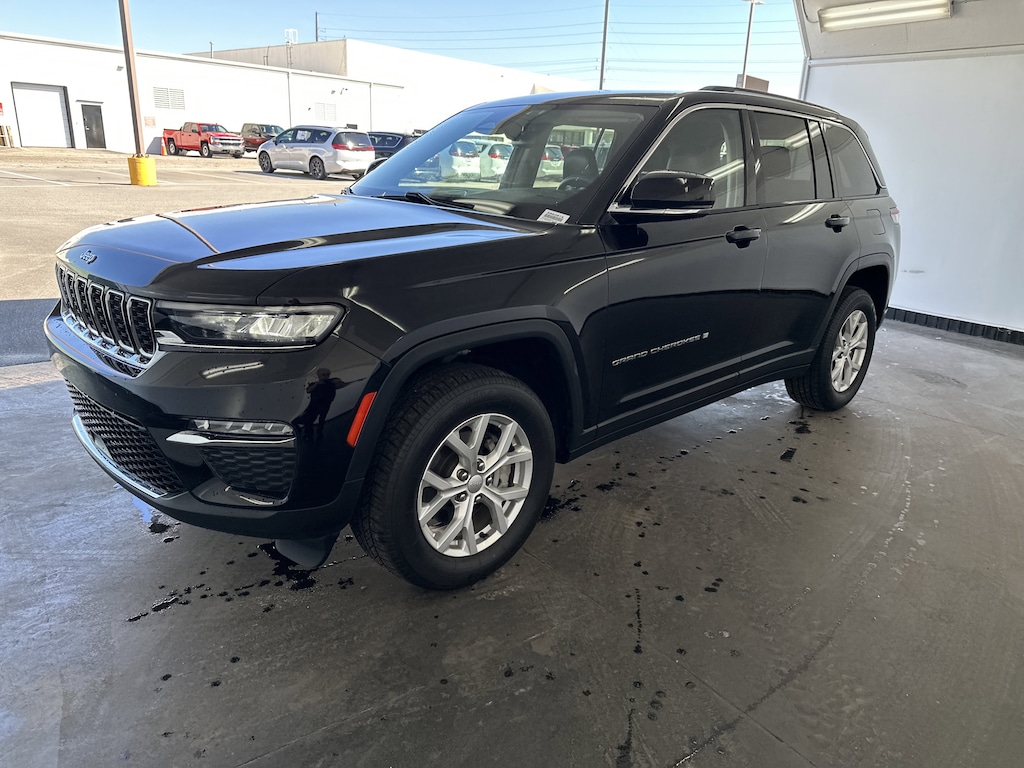 Used 2023 Jeep Grand Cherokee Limited SUV