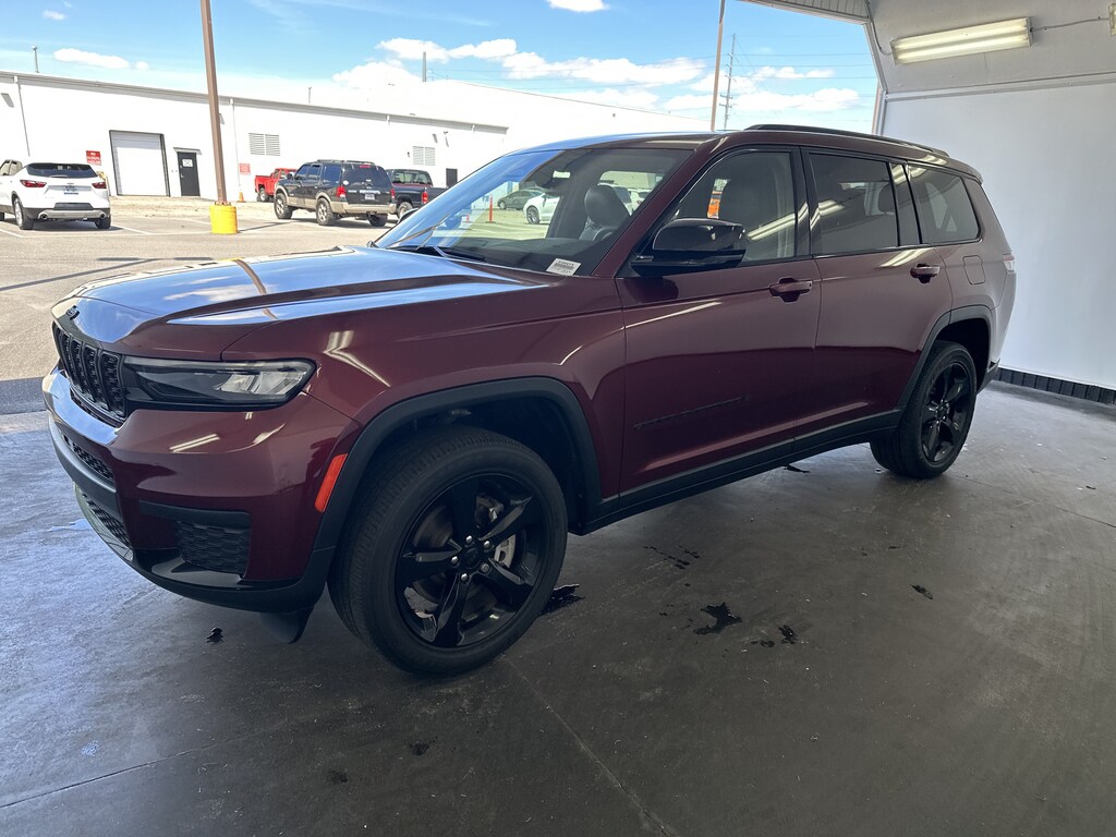 Used 2023 Jeep Grand Cherokee L Altitude SUV