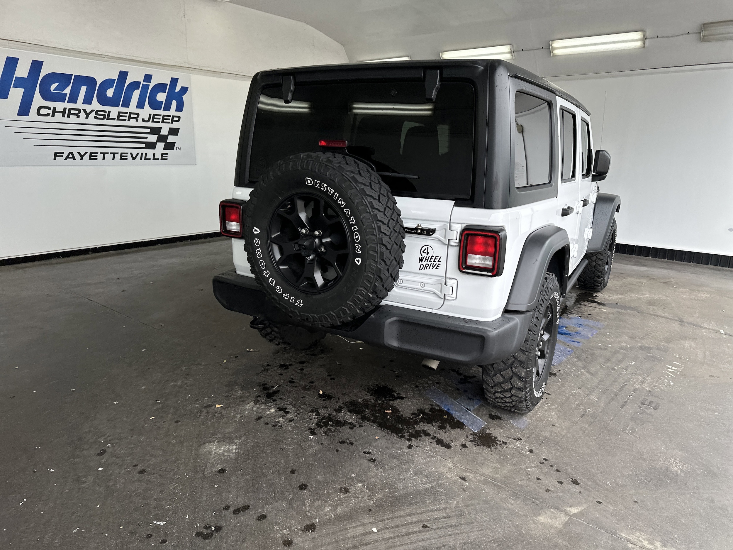 2021 Jeep Wrangler Unlimited Willys photo 3