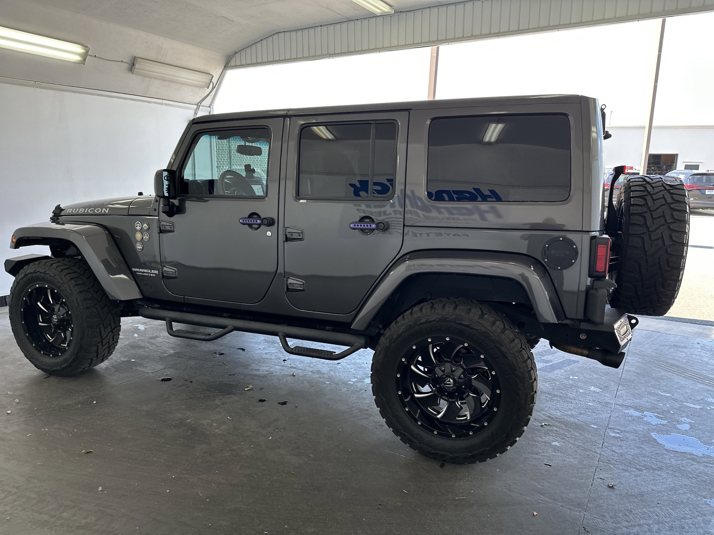 2017 Jeep Wrangler Unlimited Rubicon photo 5