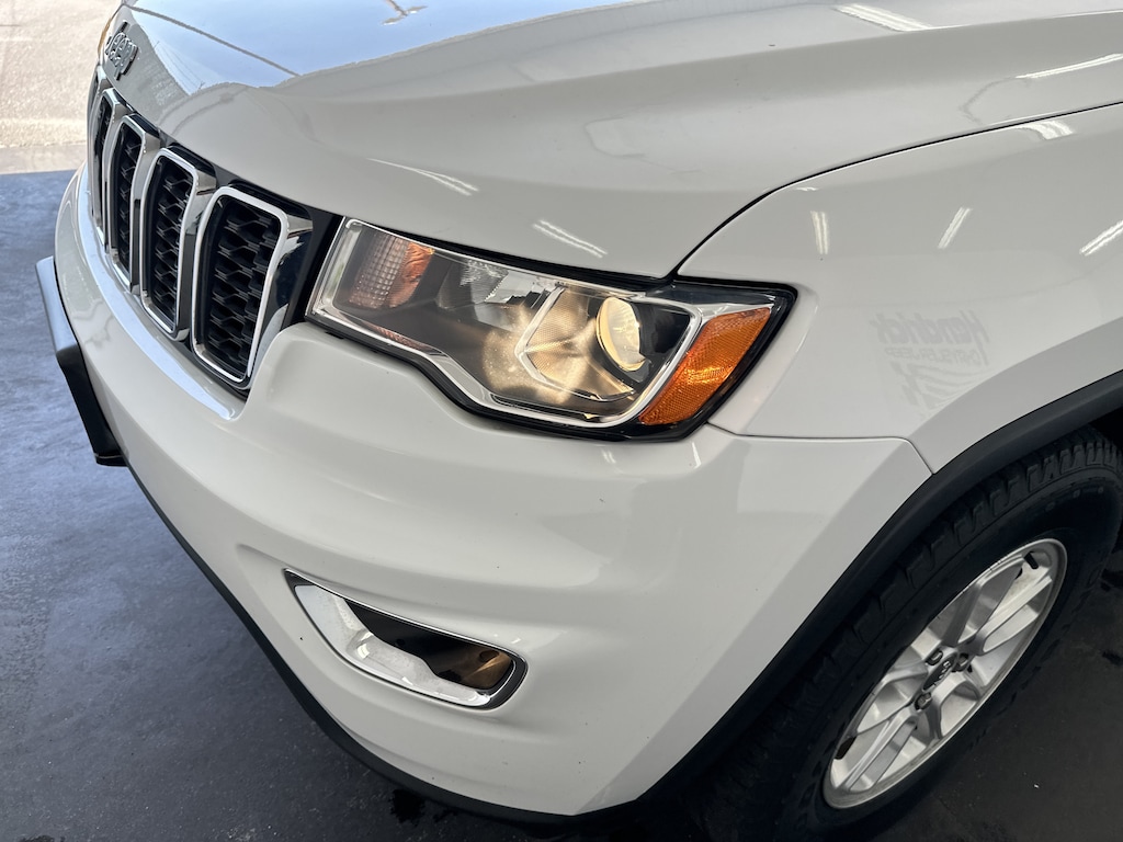 Used 2018 Jeep Grand Cherokee Laredo E SUV