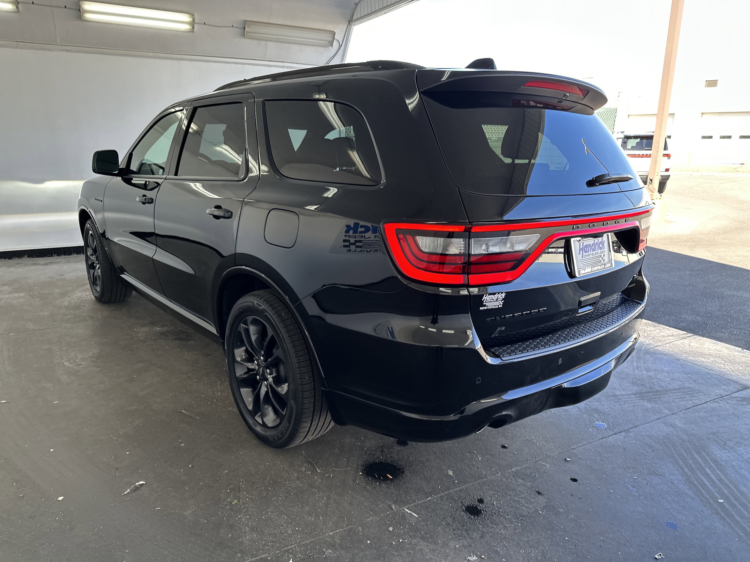 2023 Dodge Durango R/T Plus photo 3