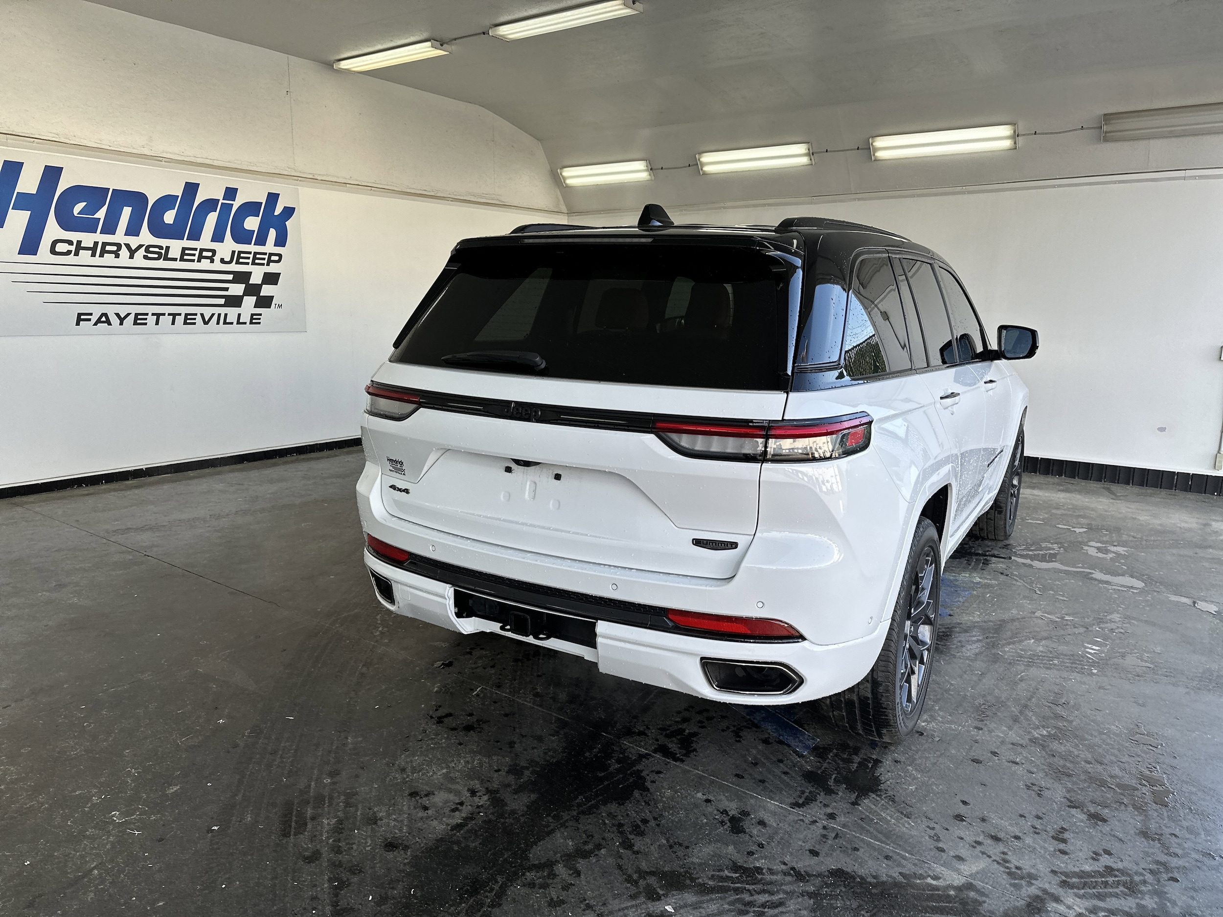 2025 Jeep Grand Cherokee Summit Reserve photo 6