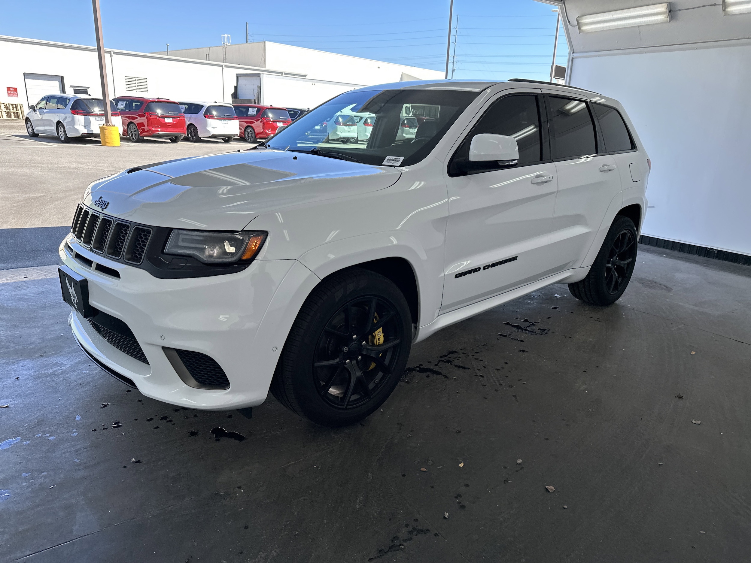 2021 Jeep Grand Cherokee Trackhawk photo 2