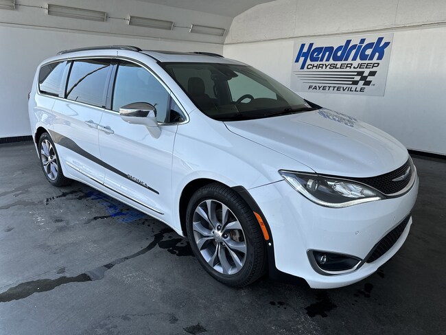 2019 Chrysler Pacifica Limited Minivan