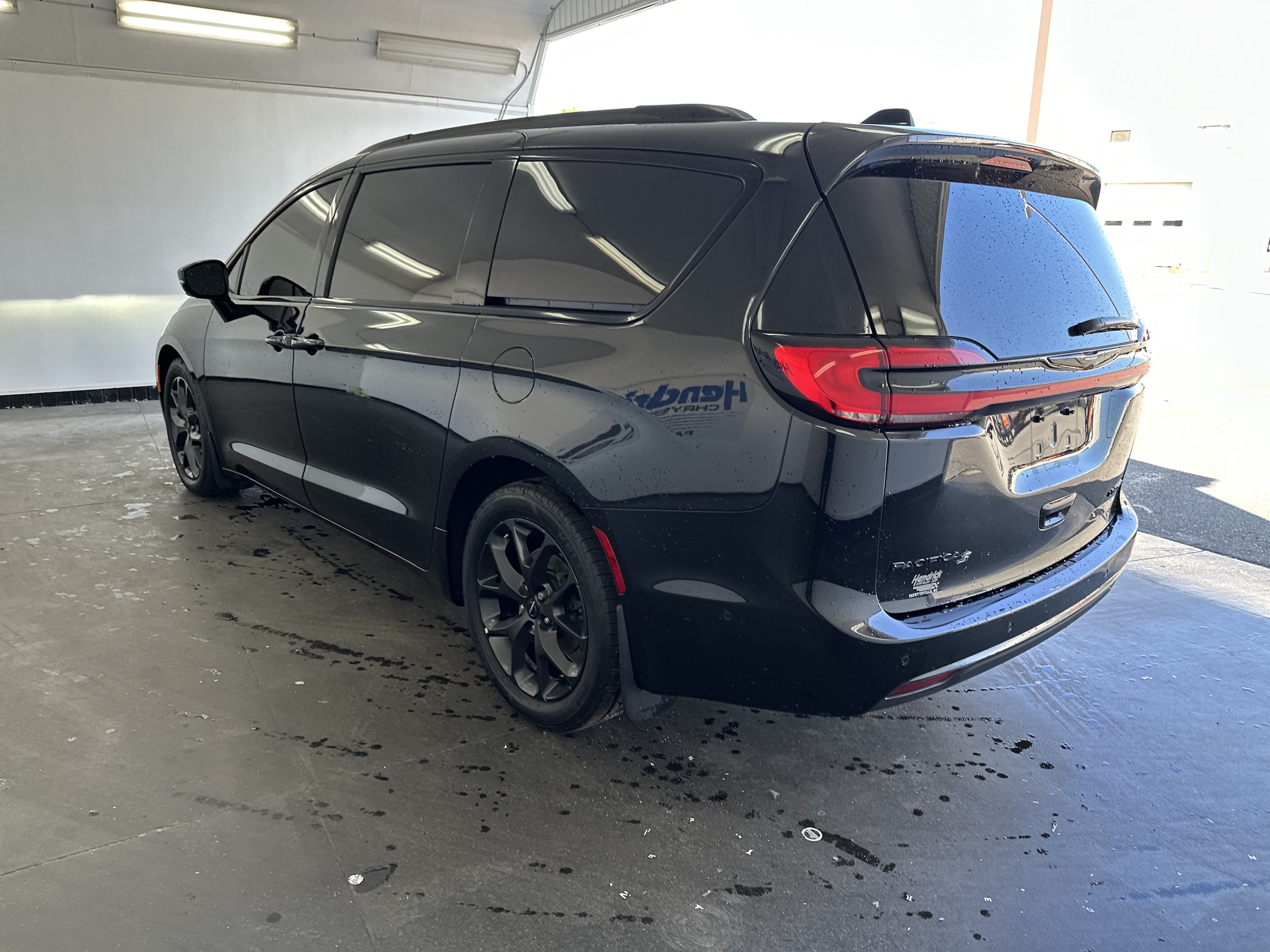 Chrysler Pacifica Limited