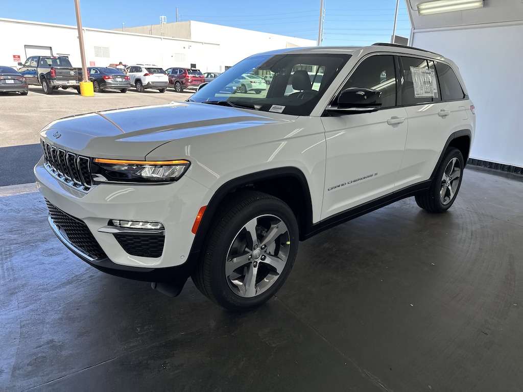 New 2025 Jeep Grand Cherokee Limited SUV